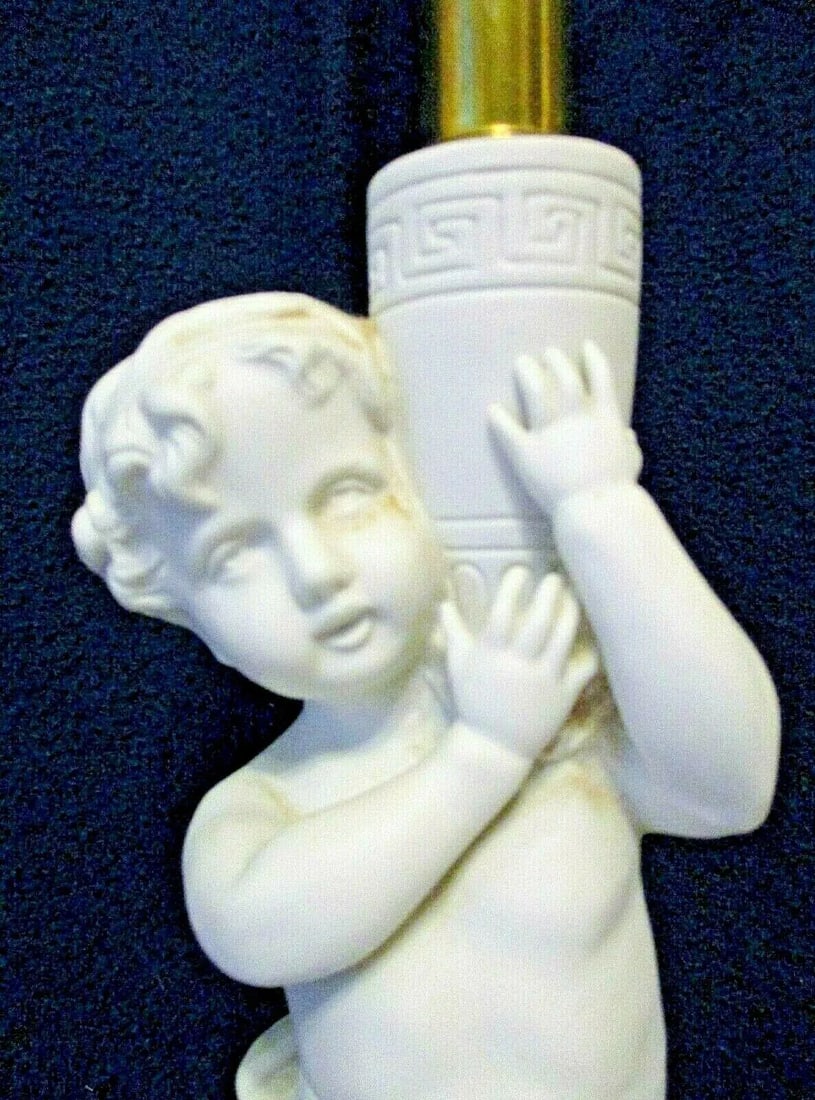 1950s Vintage White Bisque Porcelain Cherub on Column With Gilt Bronze Base Table Lamp - 3