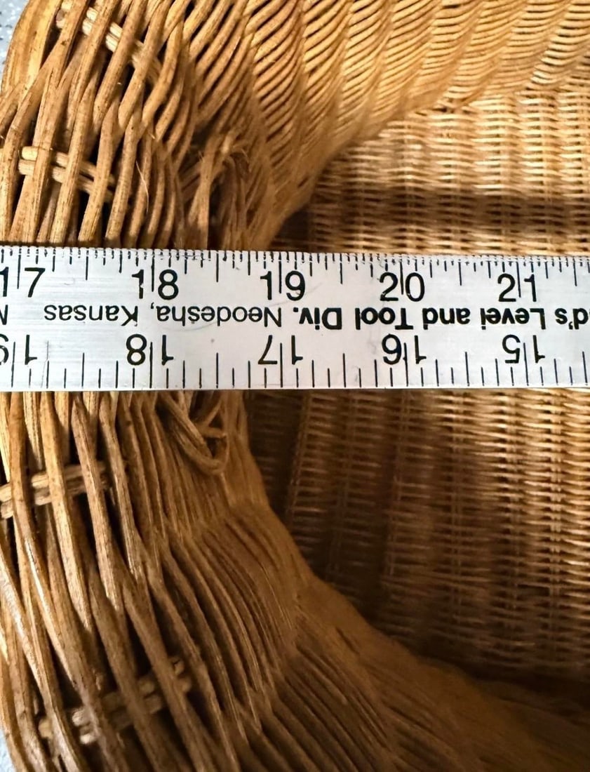 Vintage Wicker Rattan Pet Bed - 8
