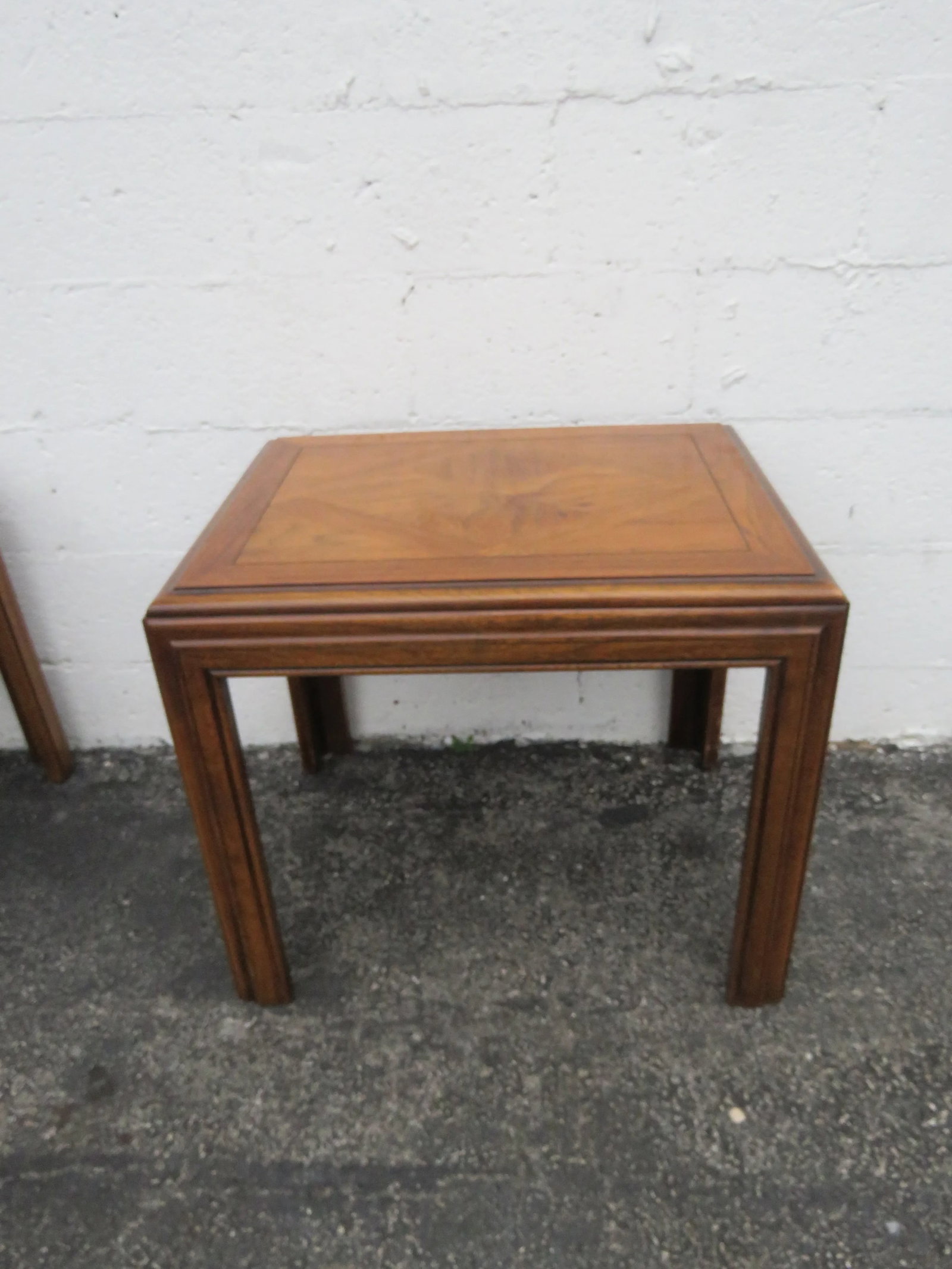 Mid Century Modern Pair of Side End Tables by Lane - 9