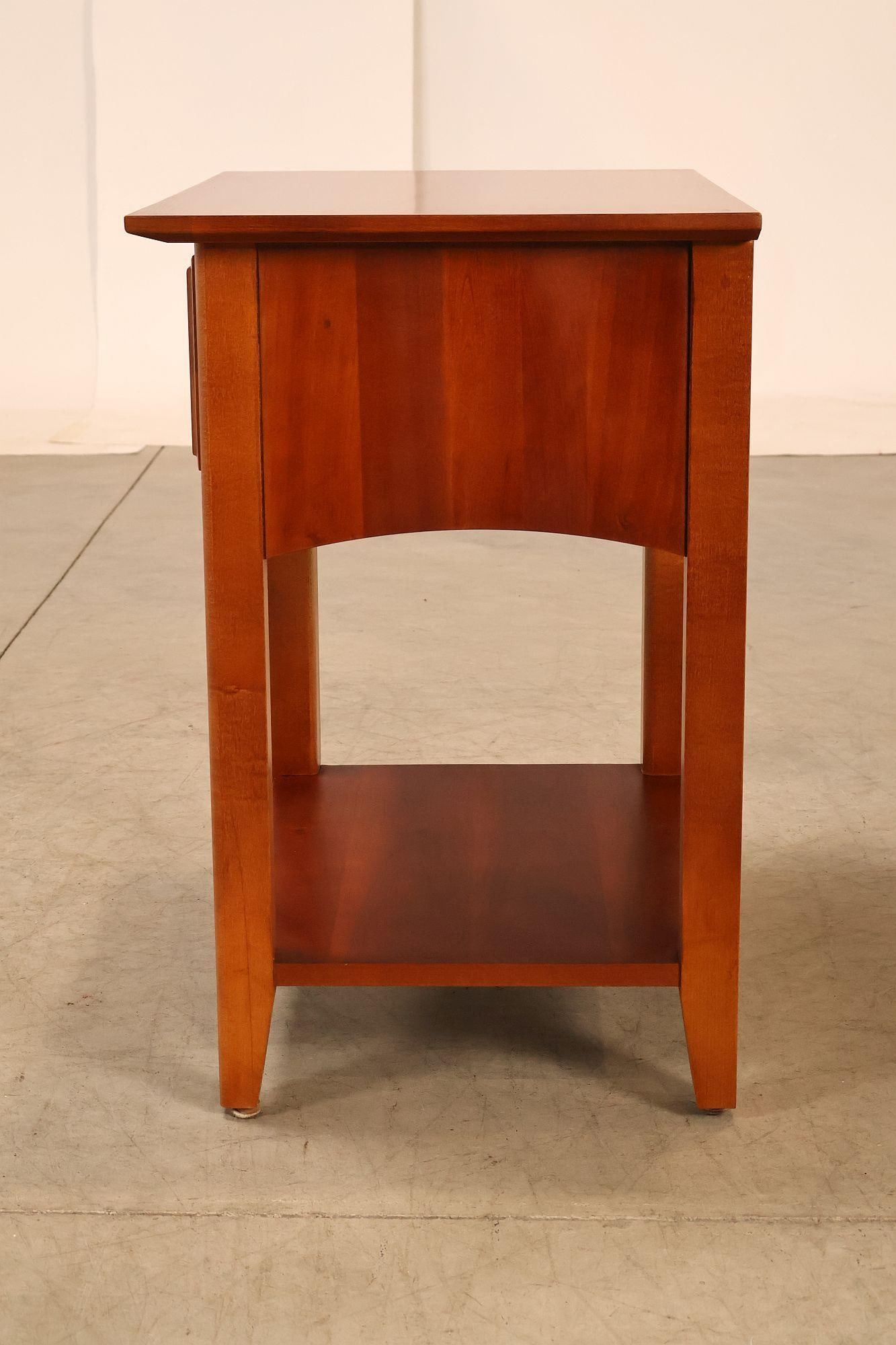 Thomasville 'Impressions' Mission Style Pair of Cherry Nightstands - 16