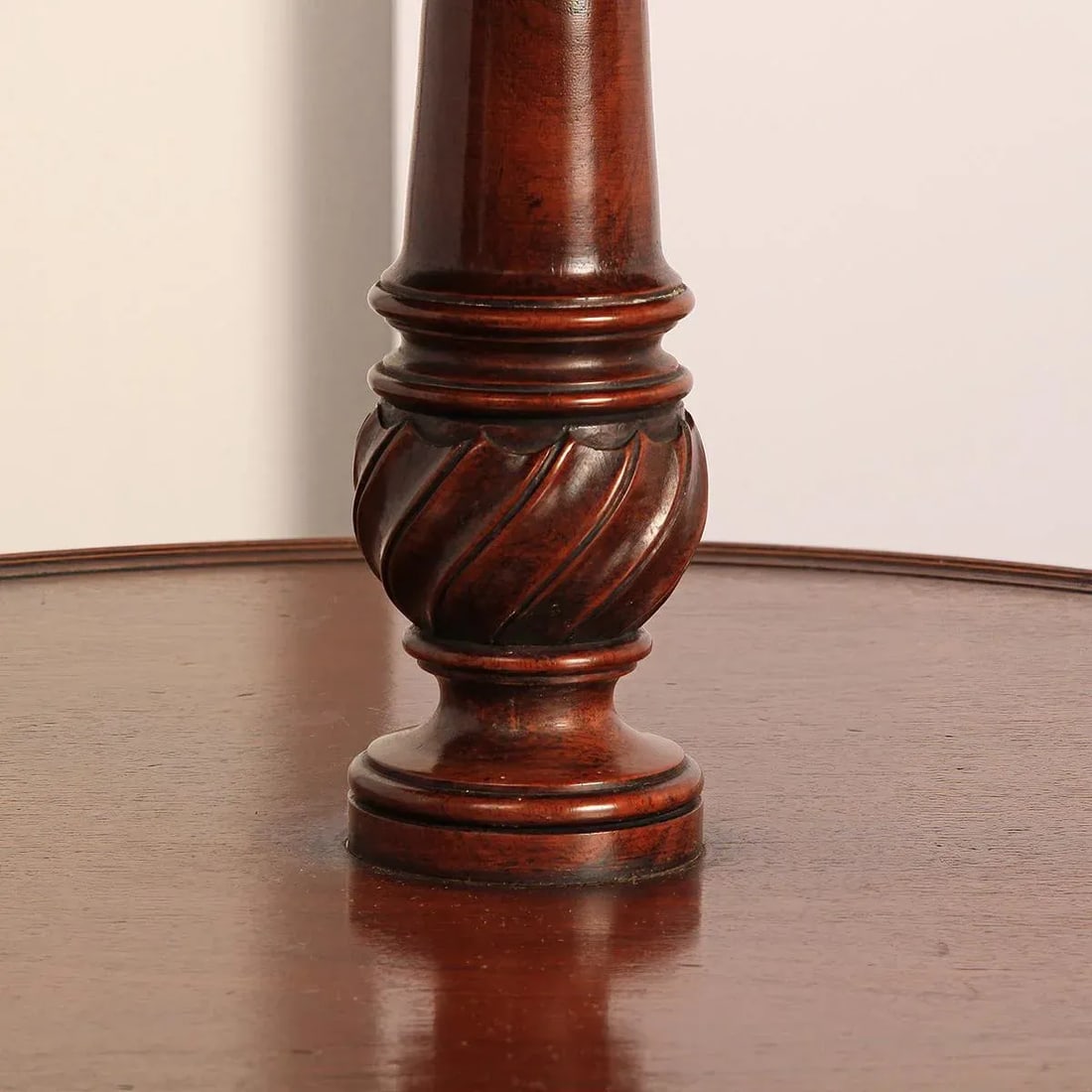 Late 18th Century George II Mahogany Dumbwaiter - 6