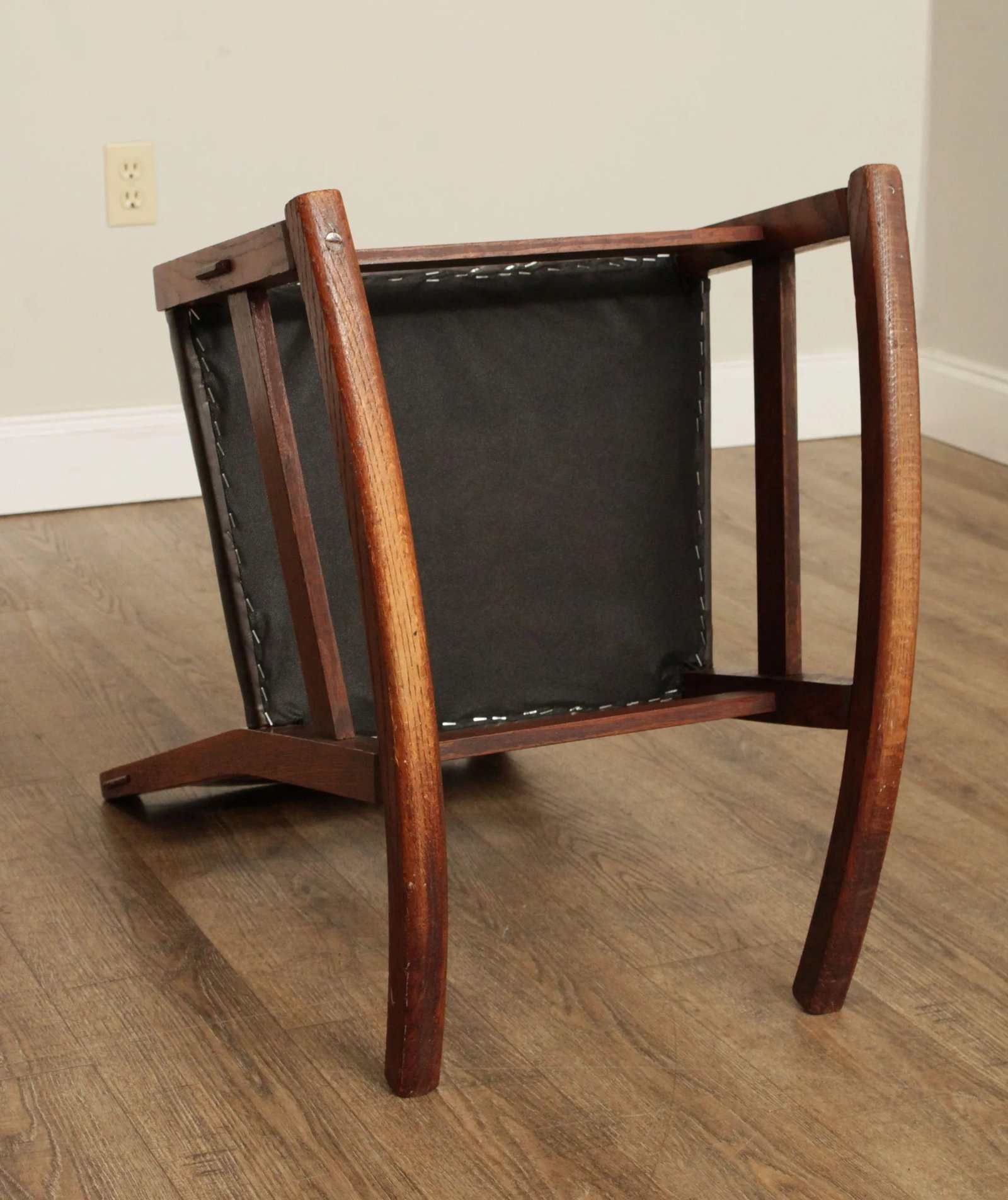 Mission Antique Oak and Leather Children's Rocking Chair - 12