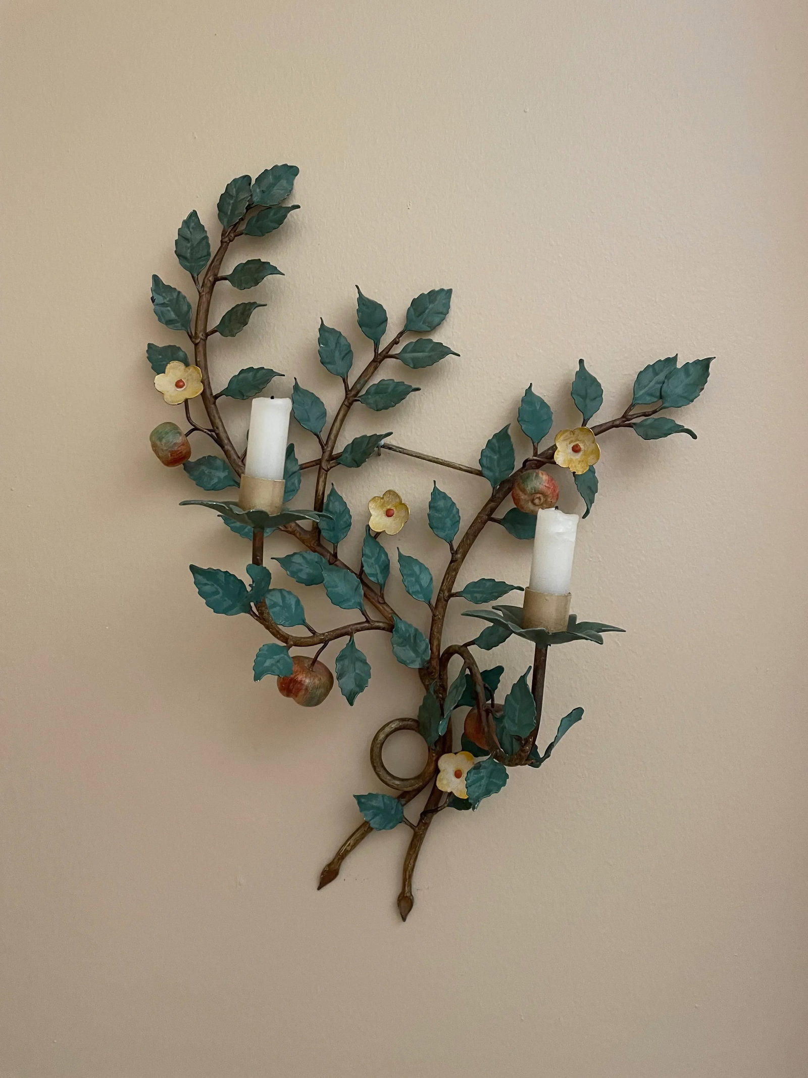 1950s Italian Painted Metal Leaf and Branch Candle Wall Sconce - 5