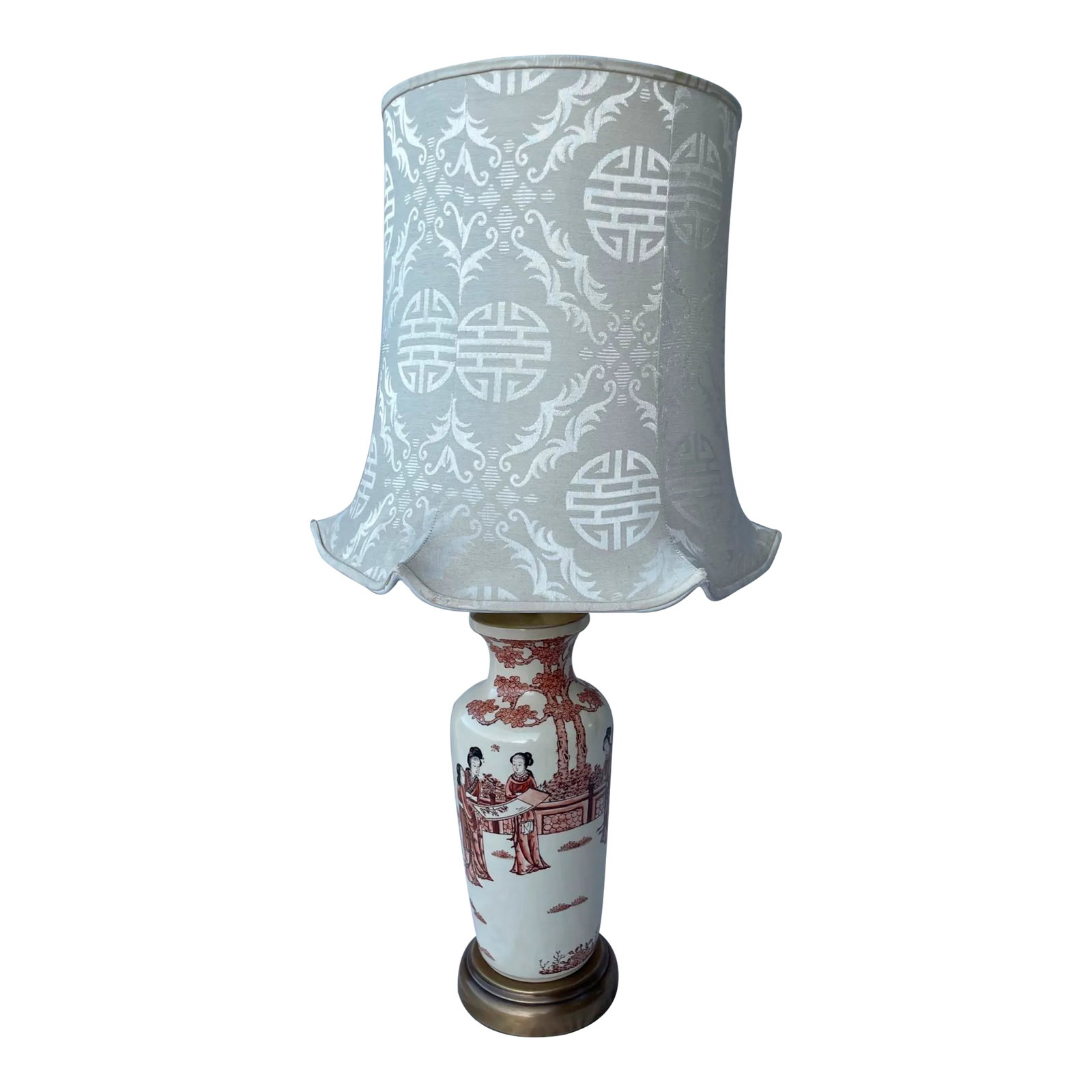 Vintage Chinoiserie Porcelain Table Lamp W/Silk Pagoda Shade: Vintage Chinoiserie Porcelain Vase Table Lamp with a large Silk Pagoda Shade. Perfect for a Hollywood Regency or Palm Beach Home. Beige with burnt orange asian scene with antique brass base and