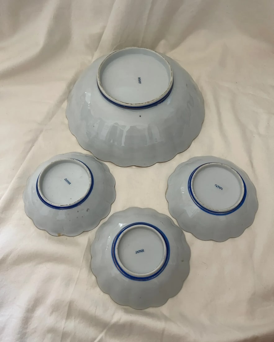 Vintage Japanese Blue/Pink Hand Painted Tiny People Bowl-Set - 7