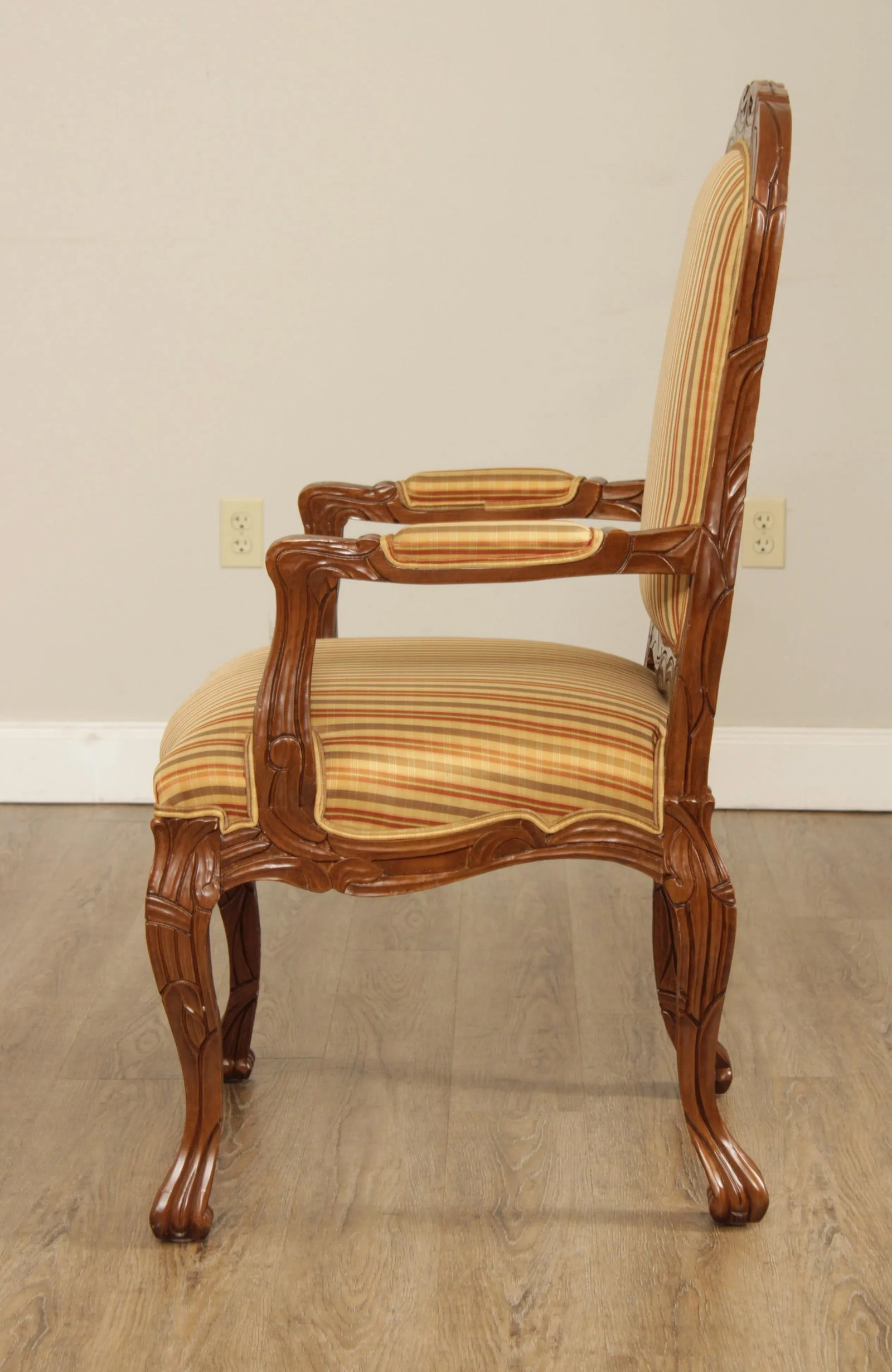 Early 21st Century Italmond Furniture French Louis XV Style Fauteuil Armchairs - A Pair - 12