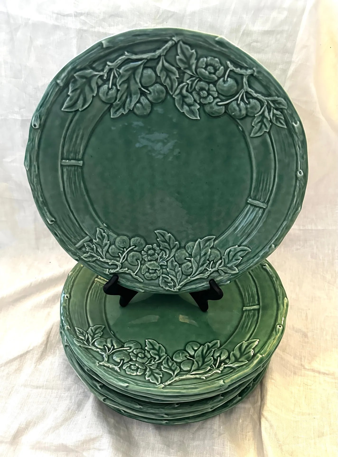 Vintage Verti Green Dinner Plates-A Set - 2