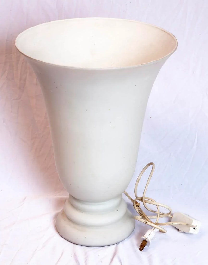 Early 21st Century White Glass Cone Table Lamp - 3