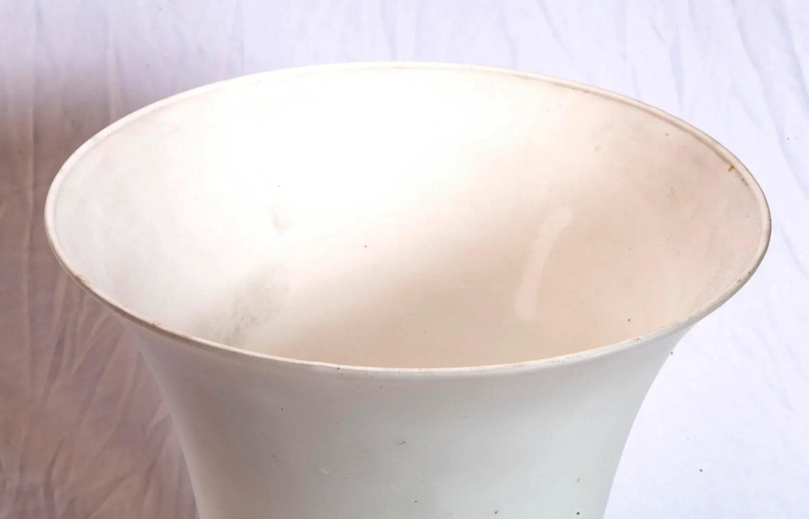 Early 21st Century White Glass Cone Table Lamp - 4