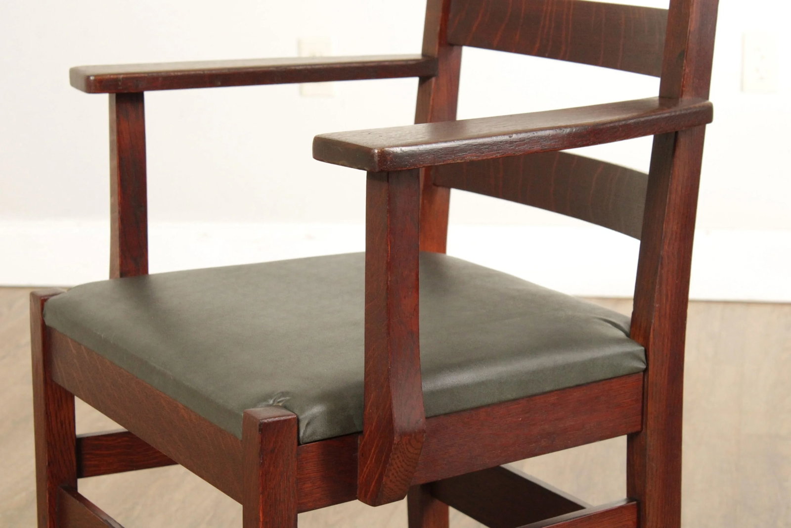 Antique L. & J.G. Stickley Mission Oak Armchair - 10