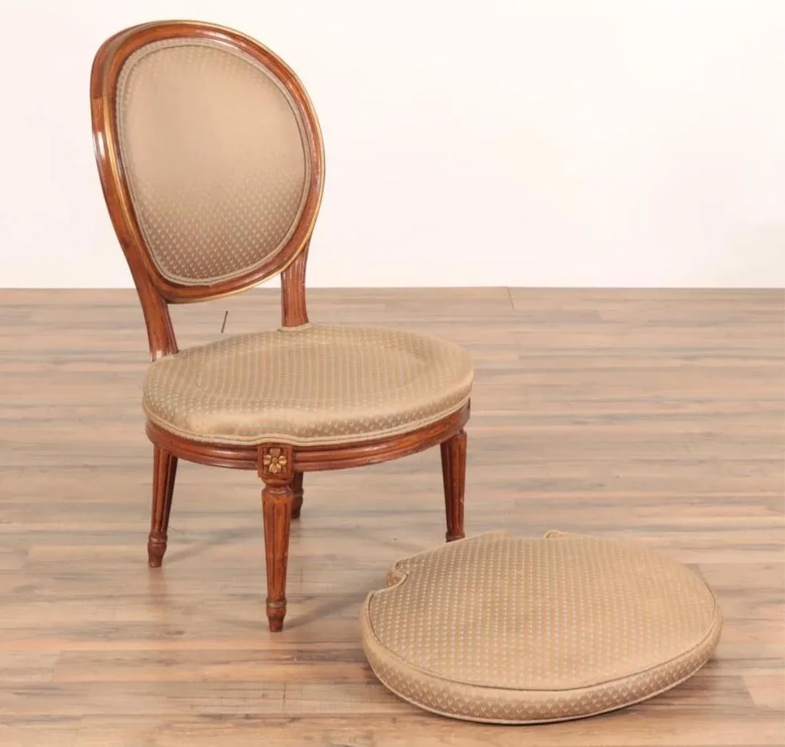 1960s Oval French Louis XV Upholstered Side Chair - 3
