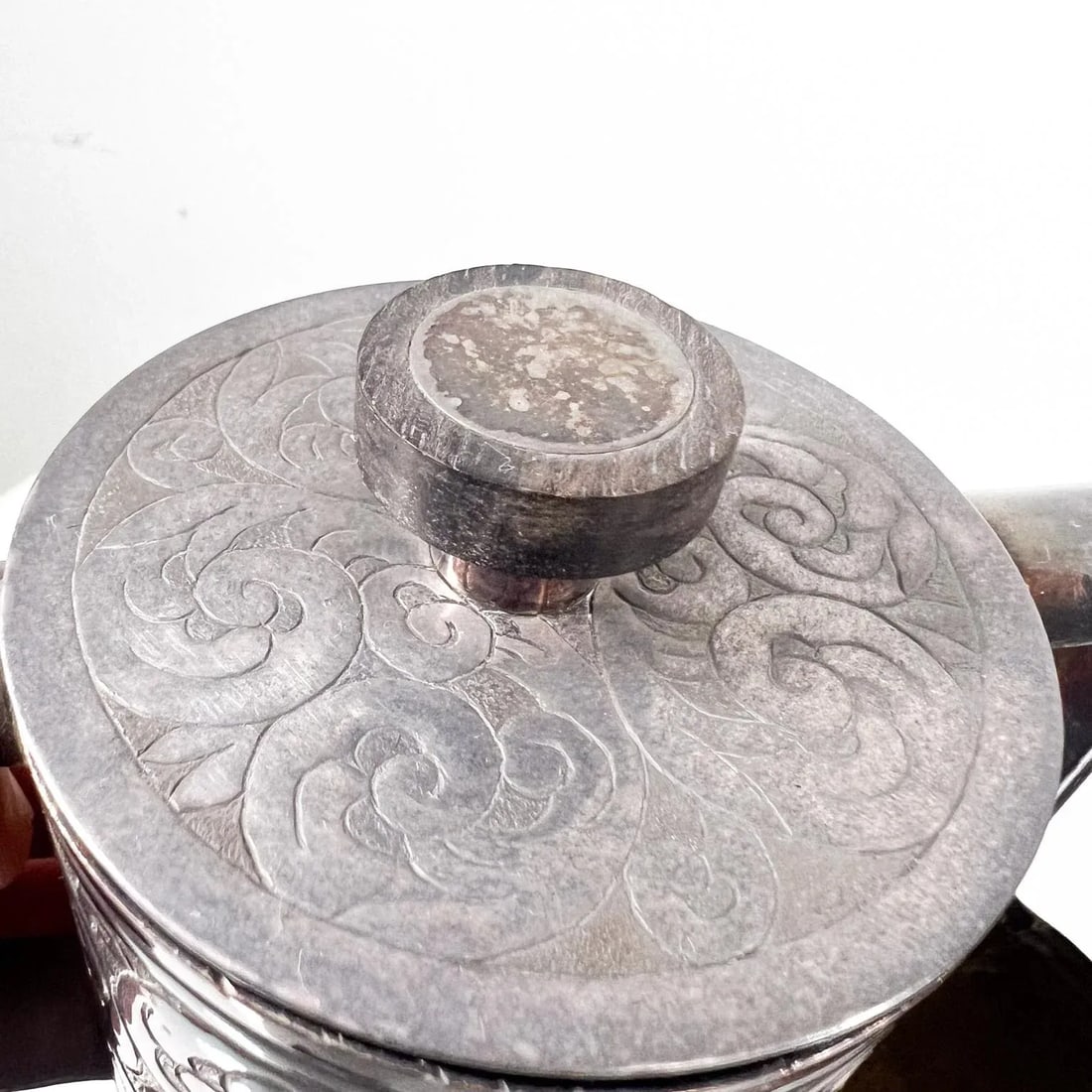 1900s Hand Wrought Embossed Sterling Silver Pitcher Set Creamer and Sugar - 2