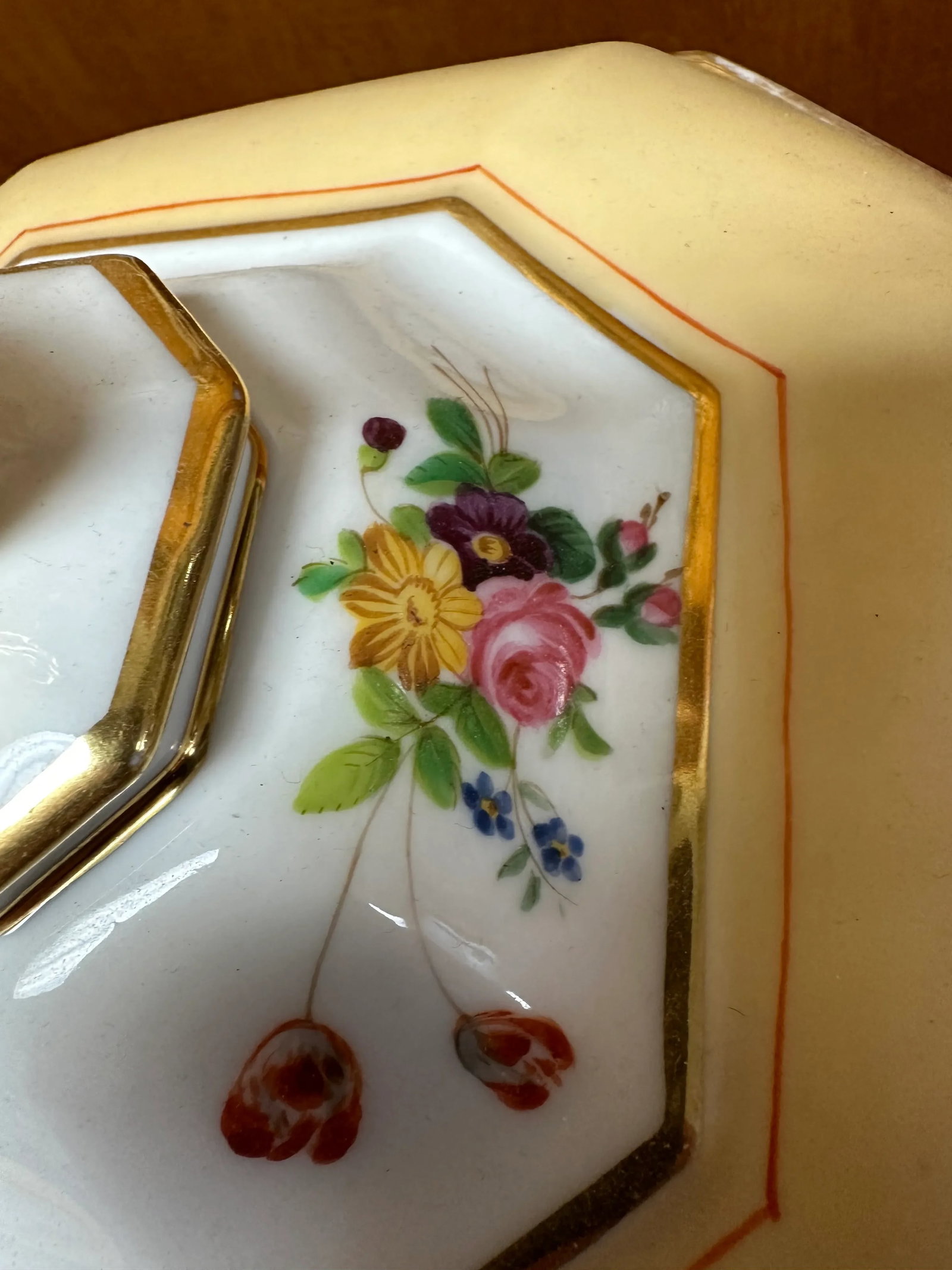 Antique Old Paris Porcelain Covered Vegetable or Soup Tureen with Painted Flowers and Apricot Yellow - 5