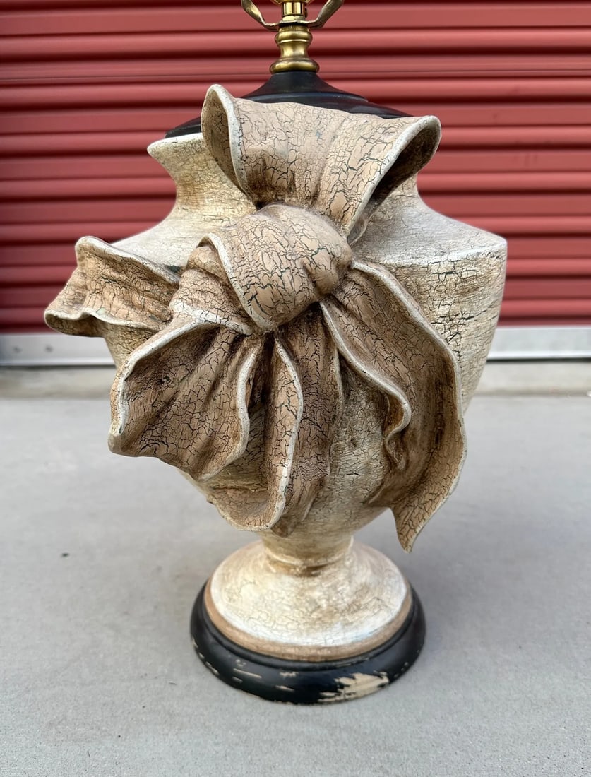 Vintage Crackle Finish Urn W/Bow Table Lamp - 3