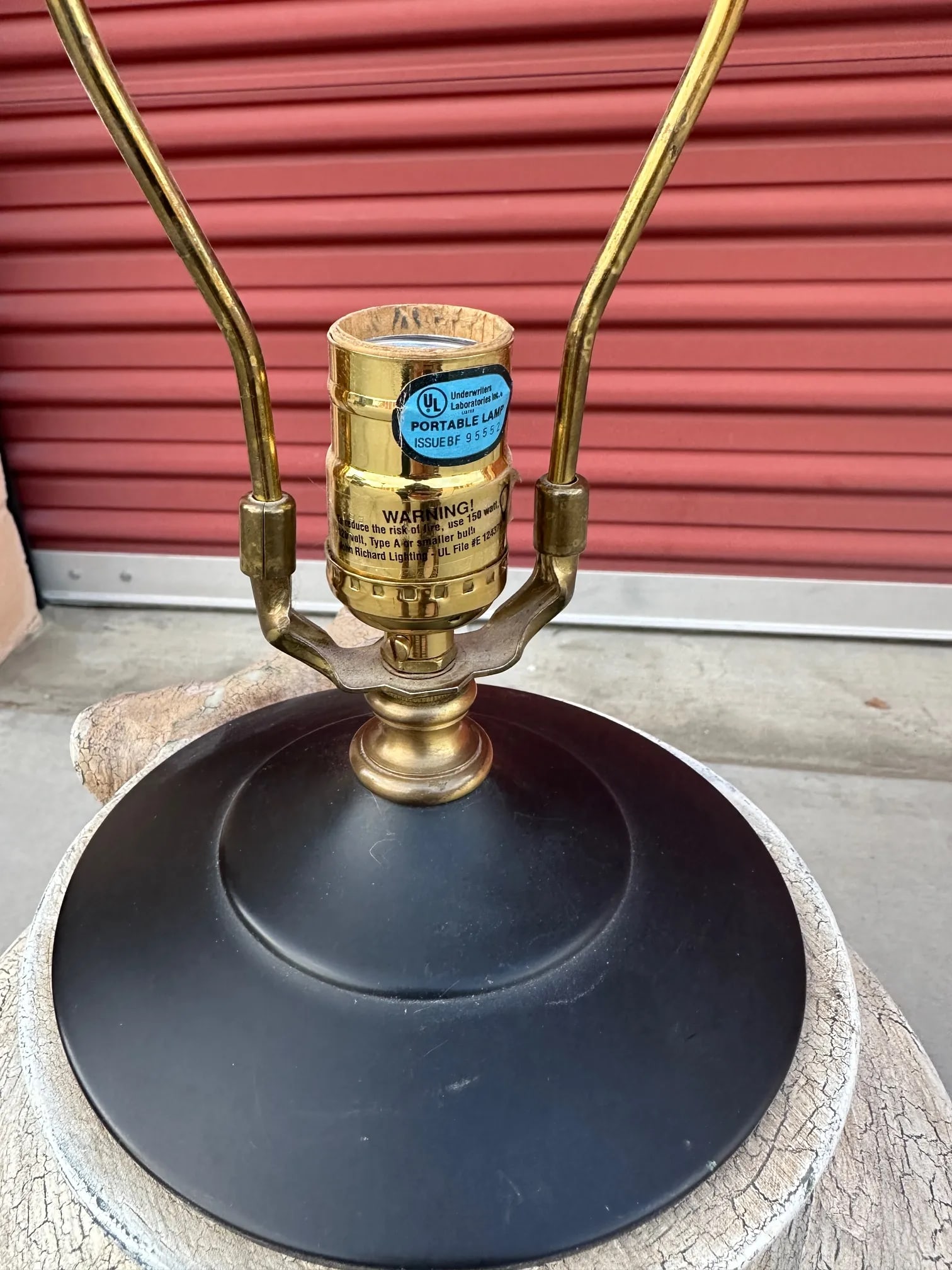 Vintage Crackle Finish Urn W/Bow Table Lamp - 6