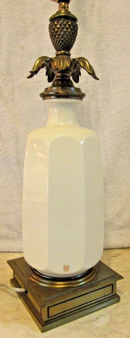 Lenox Mid-Century White Porcelain and Brass Table Lamp - 4