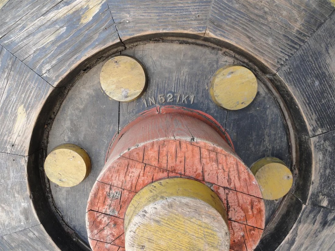 Vintage Industrial Gear Mold - Patinated Wood Sculpture From Portland Cement Factory - 5