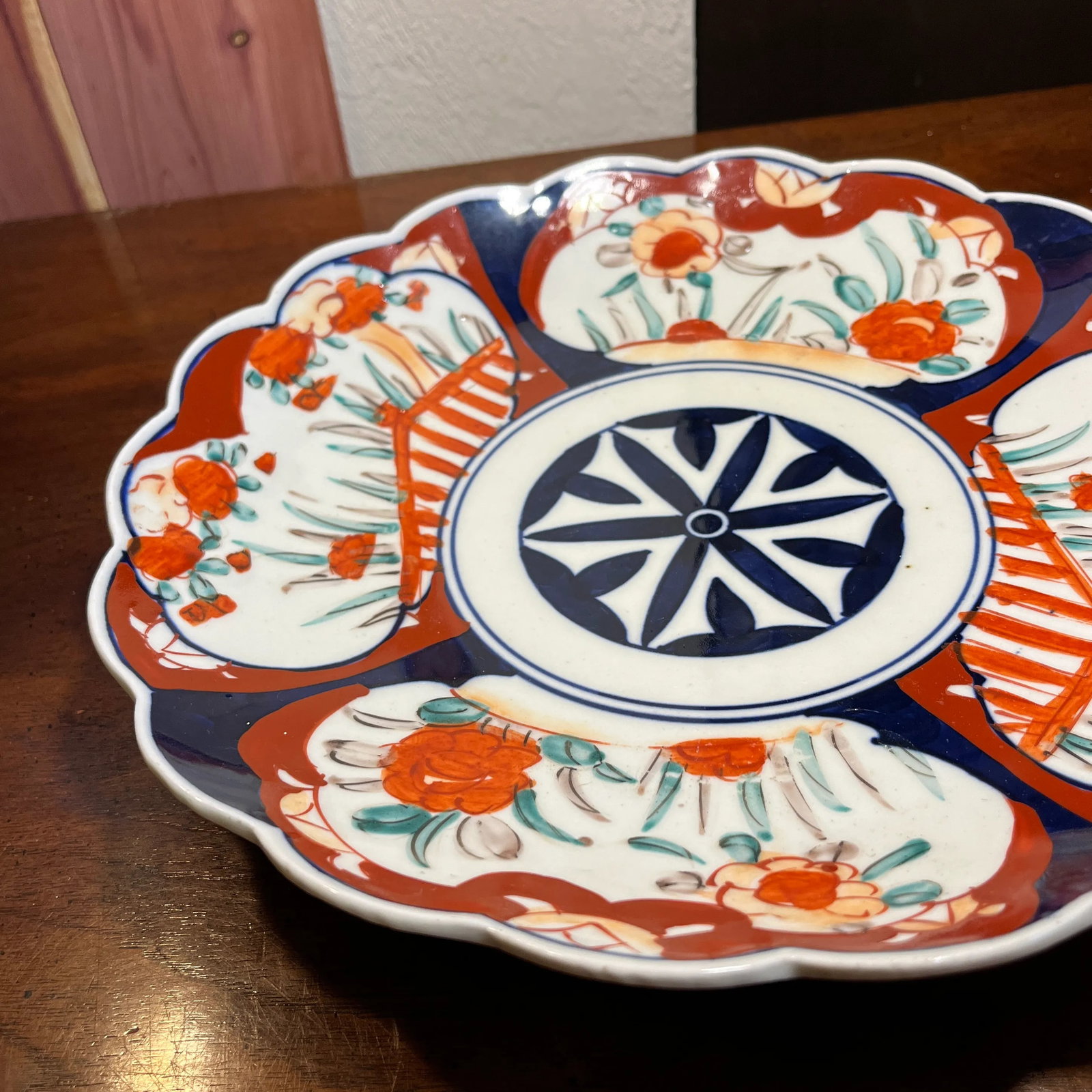 Antique Hand Painted Scalloped Japanese Imari Charger - 5