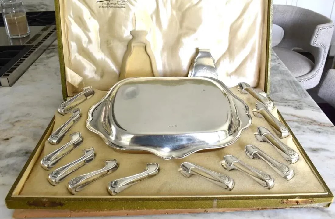 Early 1900s Belgian Silver Asparagus Serving and Eating Set With Platter, Server and 12 Tongs- 15 Pi - 4