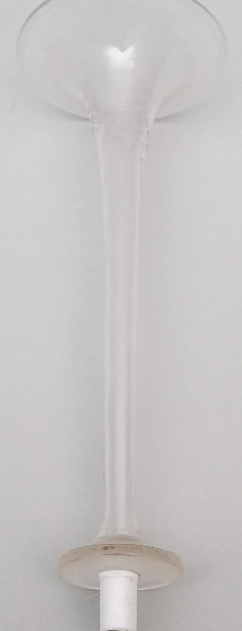Late 19th Century Blown Glass Flower Epergne in the Shape of a Trumpet Vase With an Etched Glass Bow - 4