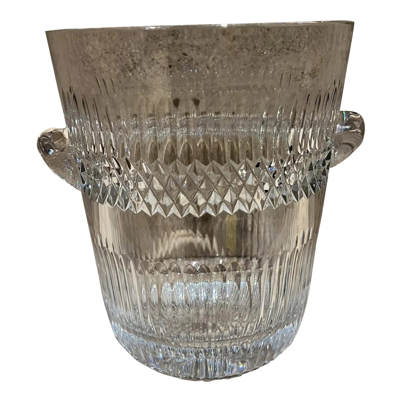 1960s French Cut Crystal Champagne Ice Bucket Baccarat: AMBIANIC presents Heavy cut Crystal French Champagne Ice Bucket Cooler in the style of Baccarat Unmarked 9 h x 7.5 diameter x 9 w Original preowned vintage Refer to images listed Condition: