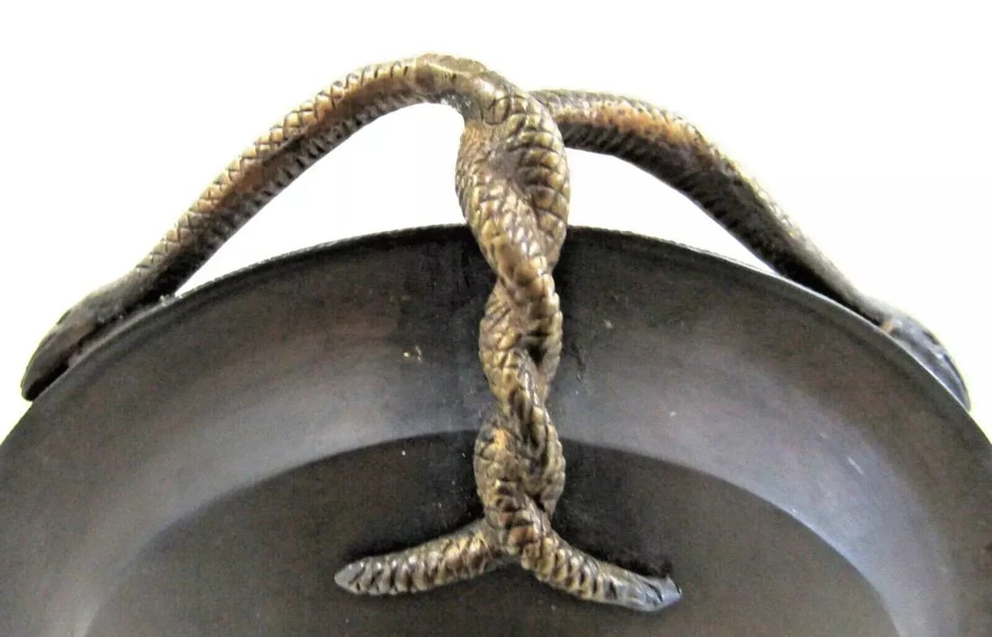 Mid-Century Italian Bronze Tazza Candle Holder With Snake Handles Circa 1940 - 7