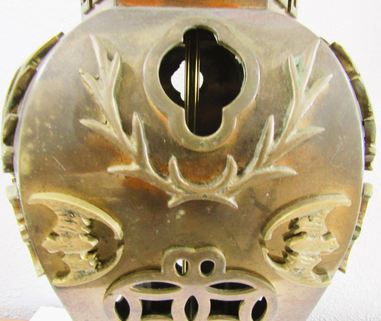 1950s Hollywood Regency Morris Greenspan Pierced Brass Chinoiserie Octagon Table Lamp - 7