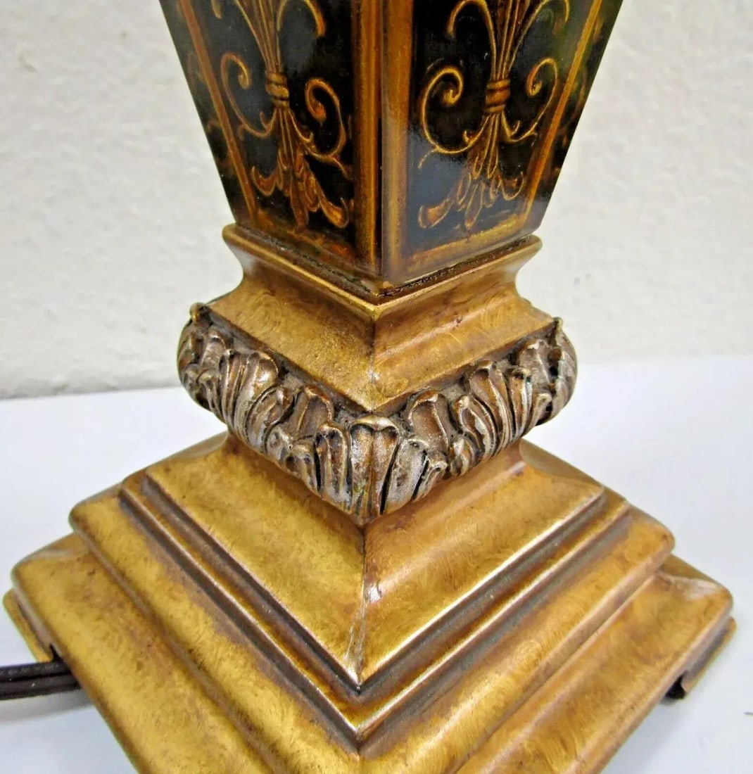 Boulle Style Gold Table Lamp With Shade - 10