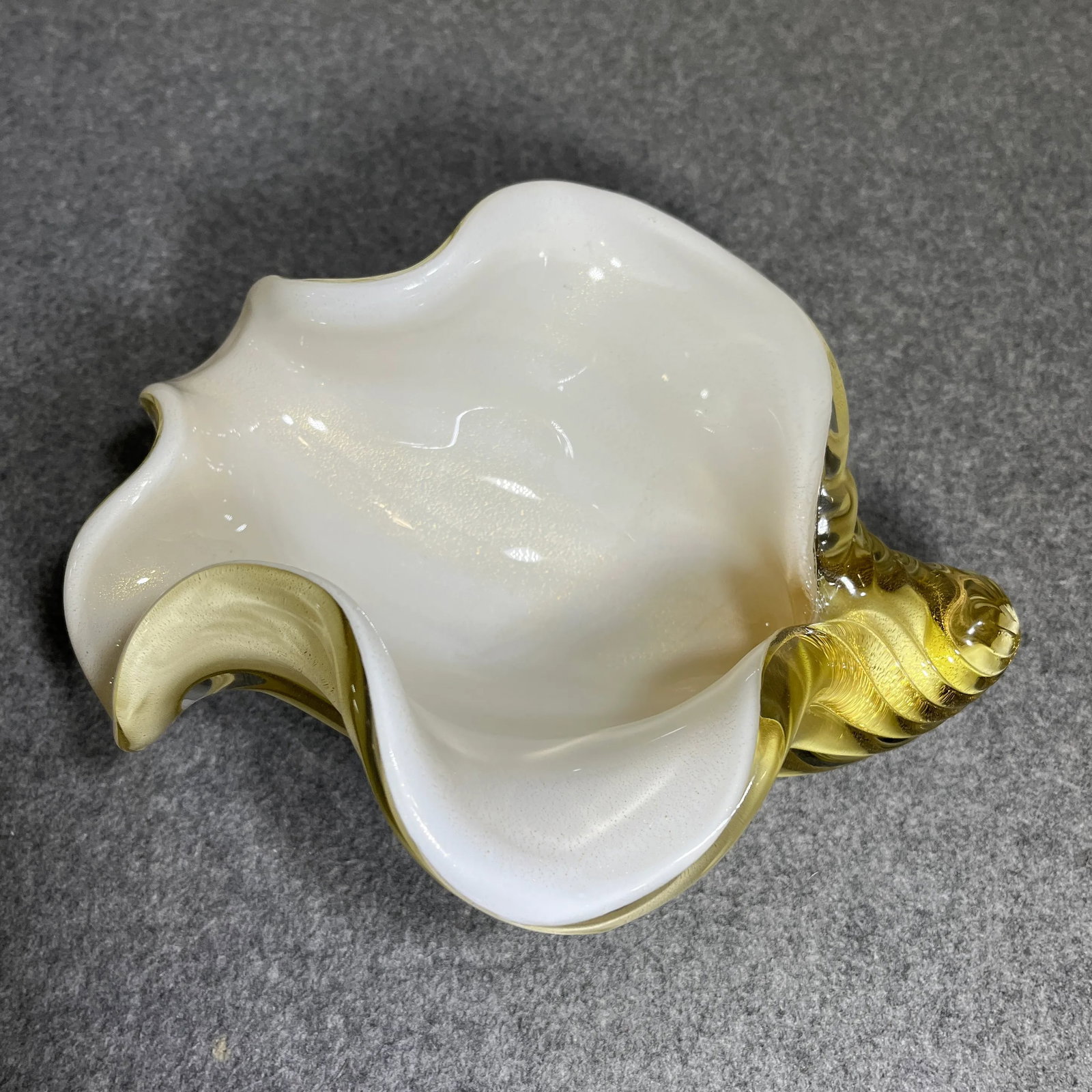 Vintage Murano Barbini Attributed Cased Glass Sea Shell Bowl - 5
