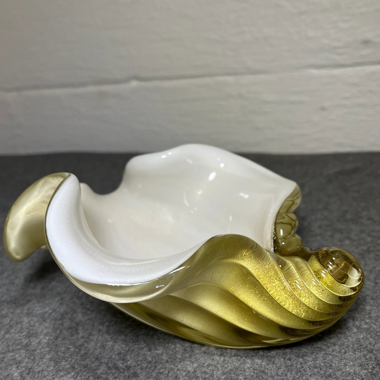 Vintage Murano Barbini Attributed Cased Glass Sea Shell Bowl - 6