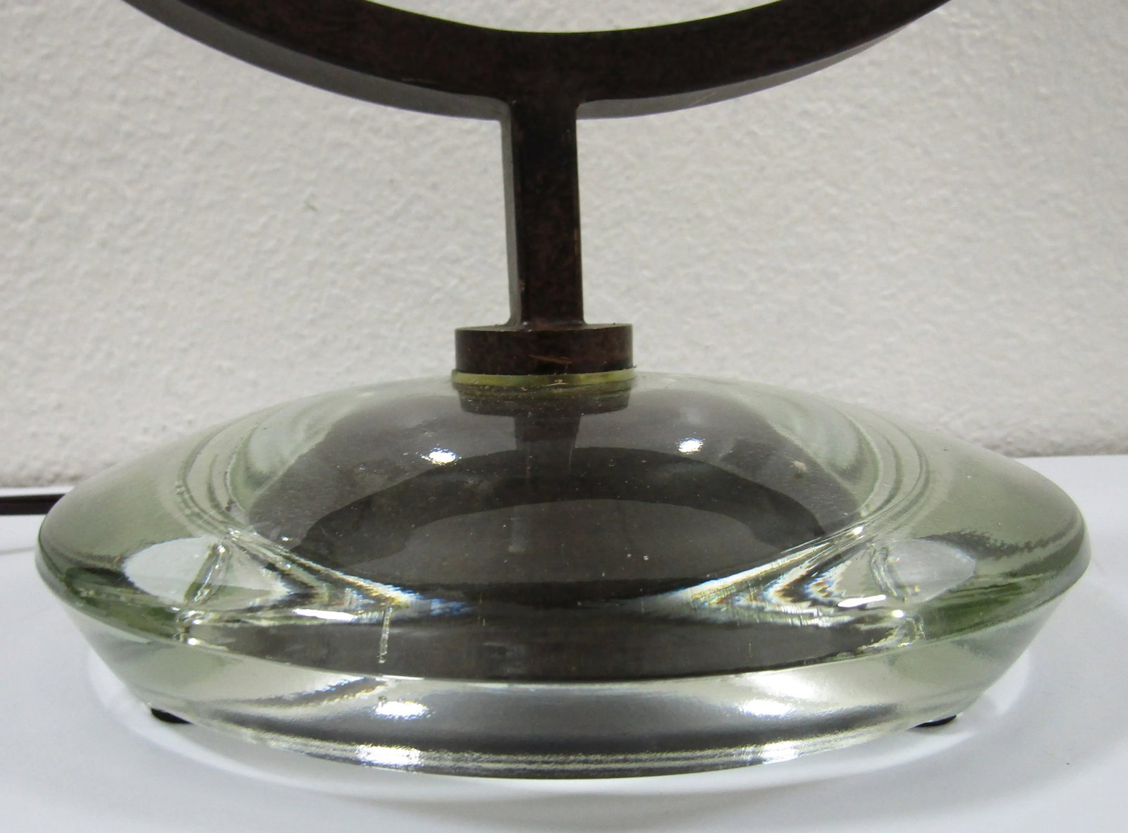 1990s Curled Iron Thick Glass Base Dual Table Lamp With Alabaster Shade - 10