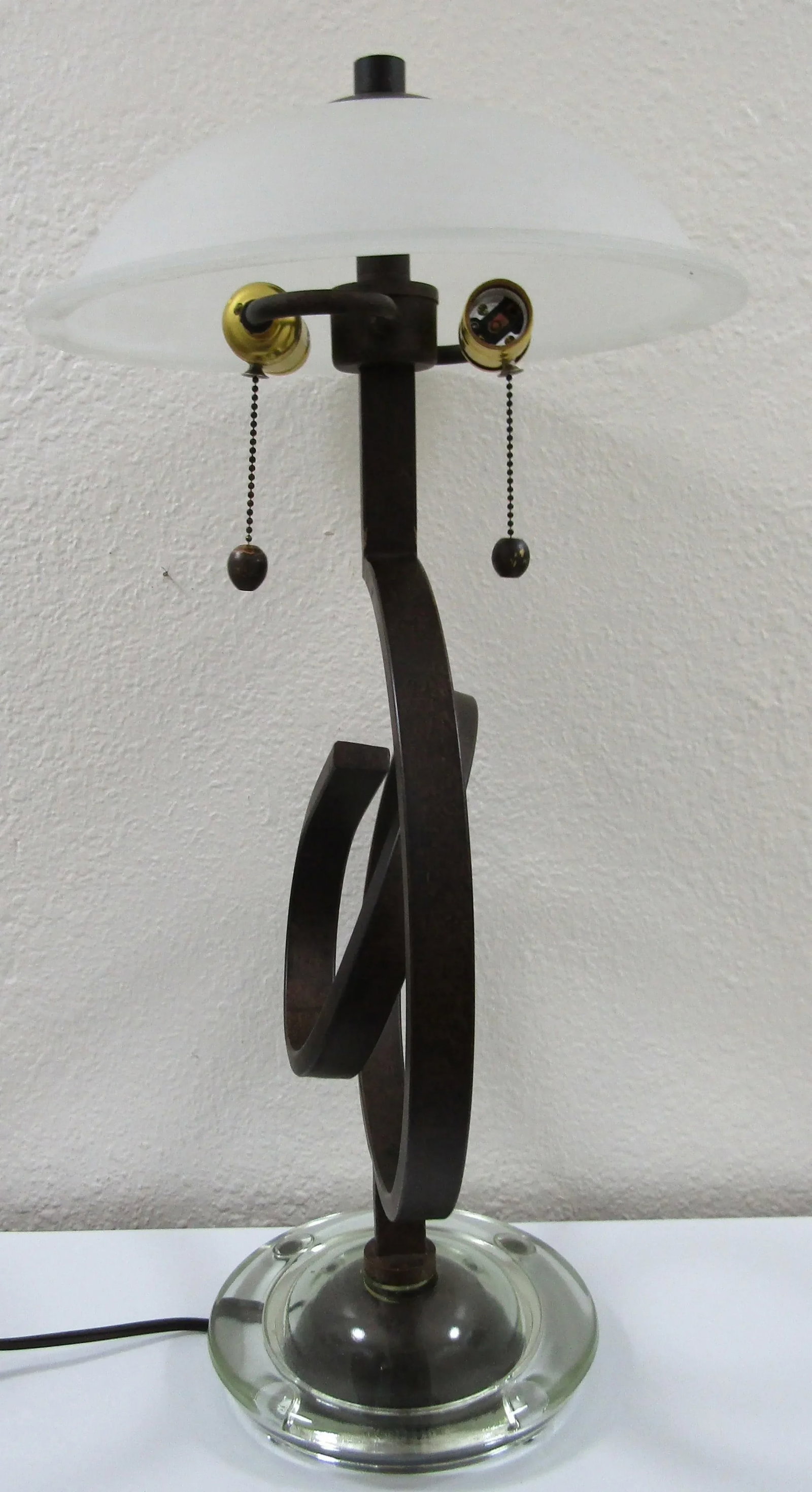 1990s Curled Iron Thick Glass Base Dual Table Lamp With Alabaster Shade - 3