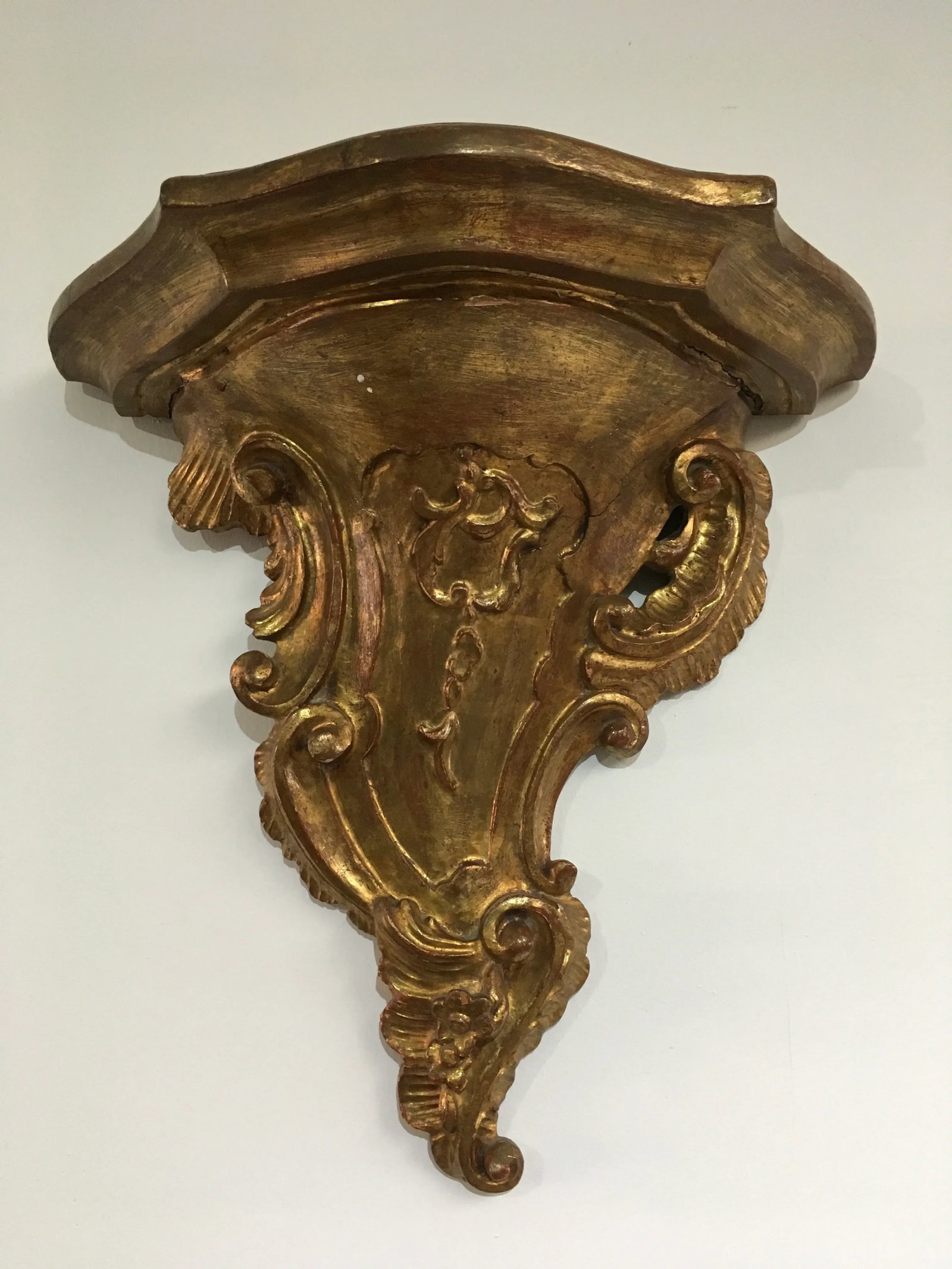 Pair of 19th Century Italian Rococo Giltwood Wall Shelves With Original Gold Leaf - 5