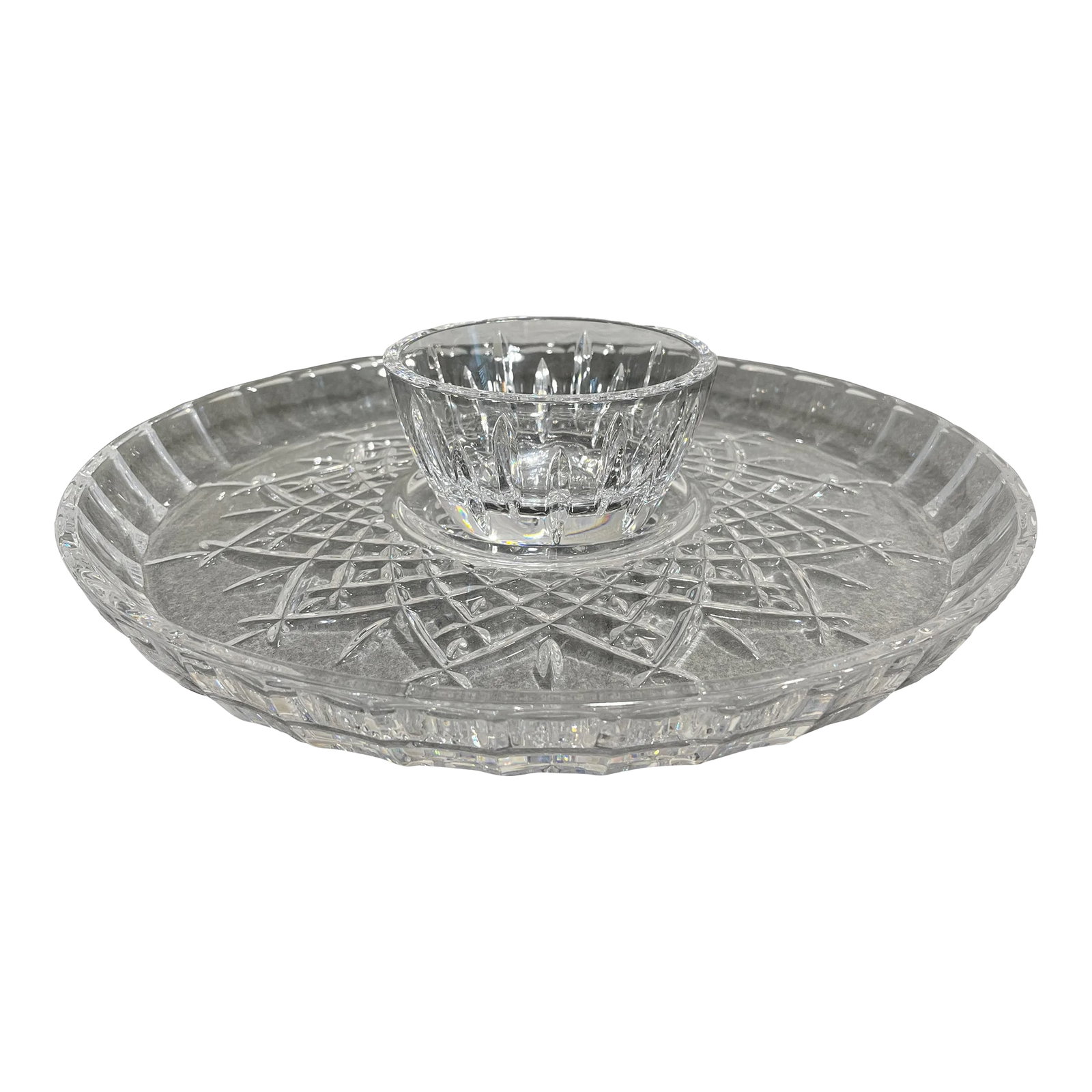 Marquis by Waterford Markham Chip & Dip Server: Designed for everyday living, Marquis by Waterford offers exceptional style at an exceptional value. Featuring a classic wedge cut, this Chip & Dip Server allows for effortless entertaining. Plate-