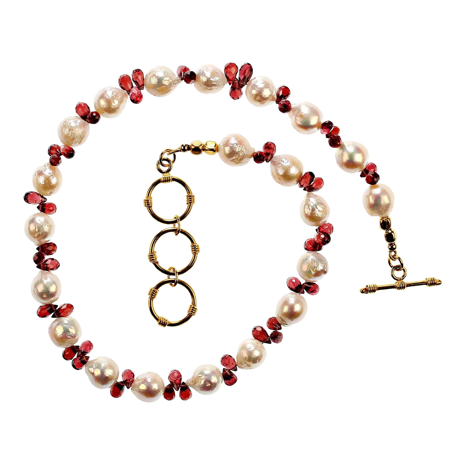 Creamy Pearls & Garnet Briolette Choker Necklace January Birthstone: This is part of Chairish's Fine Jewelry assortment. "Pearls Are Always Appropriate" - Jackie Kennedy Elevate your jewelry collection with this timeless White Wrinkle Pearl and Faceted Garnet