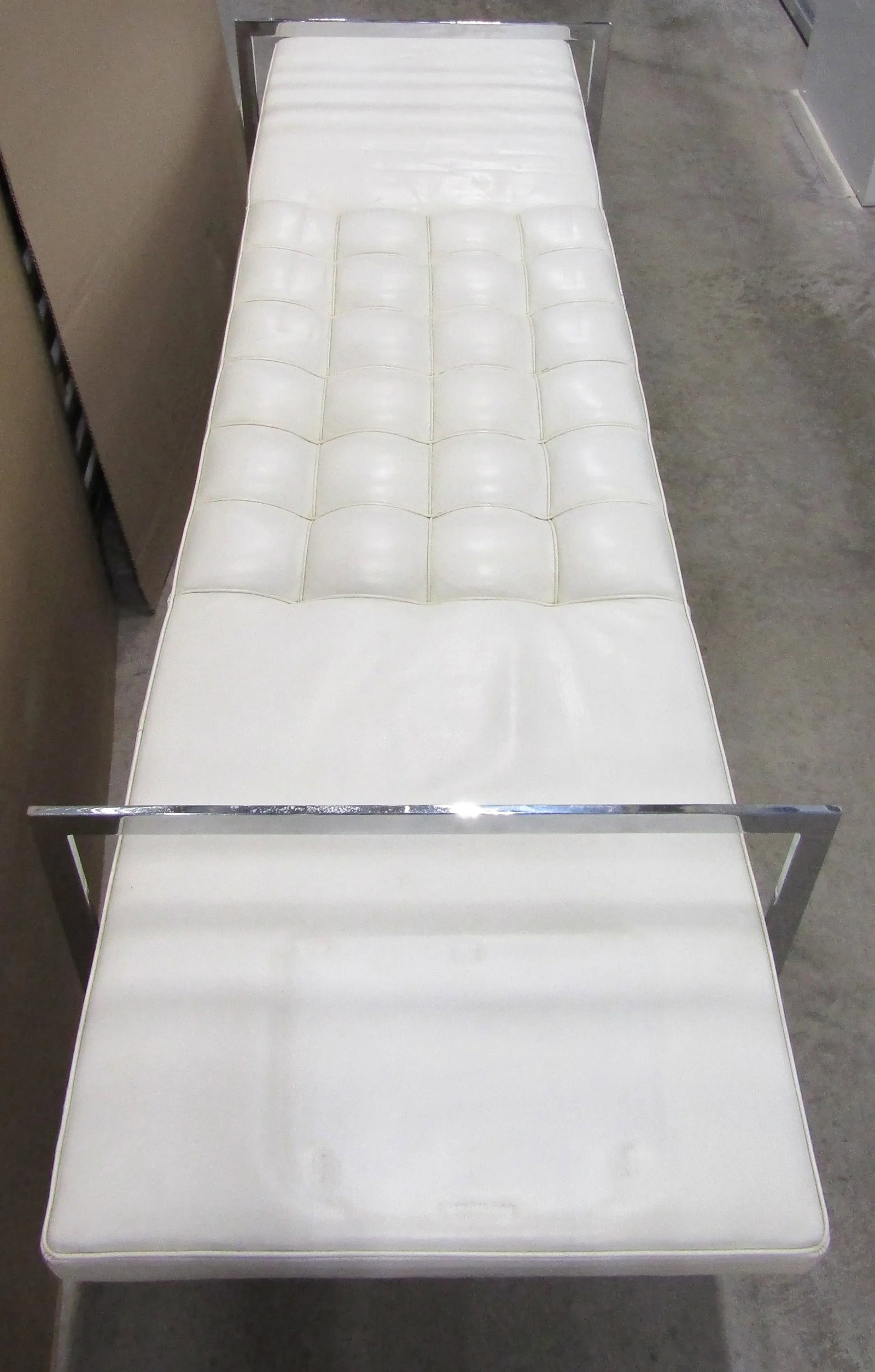 1970s Vintage Italy Alivar Tech Bench Designed by Matteo Scandola White Leather and Chrome - 4