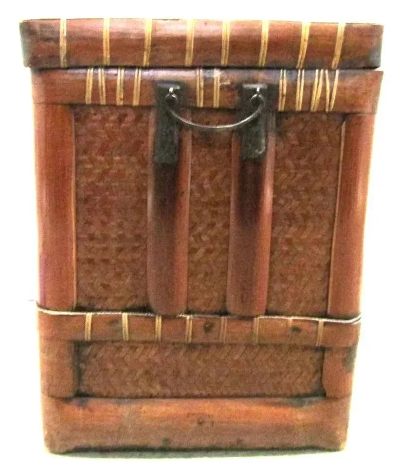19th Century Antique Chinese Woven Bamboo and Rattan Storage Chest - 11