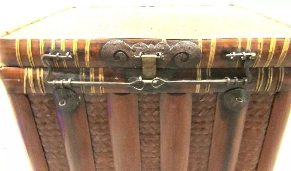 19th Century Antique Chinese Woven Bamboo and Rattan Storage Chest - 5