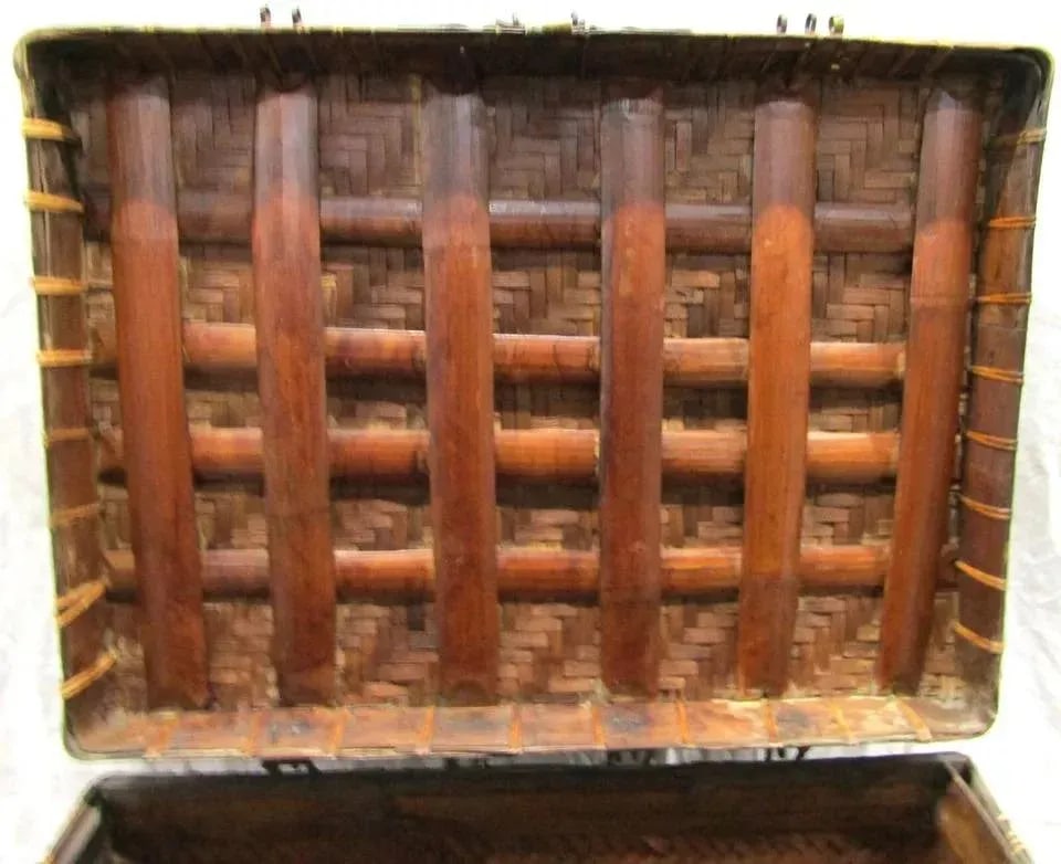 19th Century Antique Chinese Woven Bamboo and Rattan Storage Chest - 9