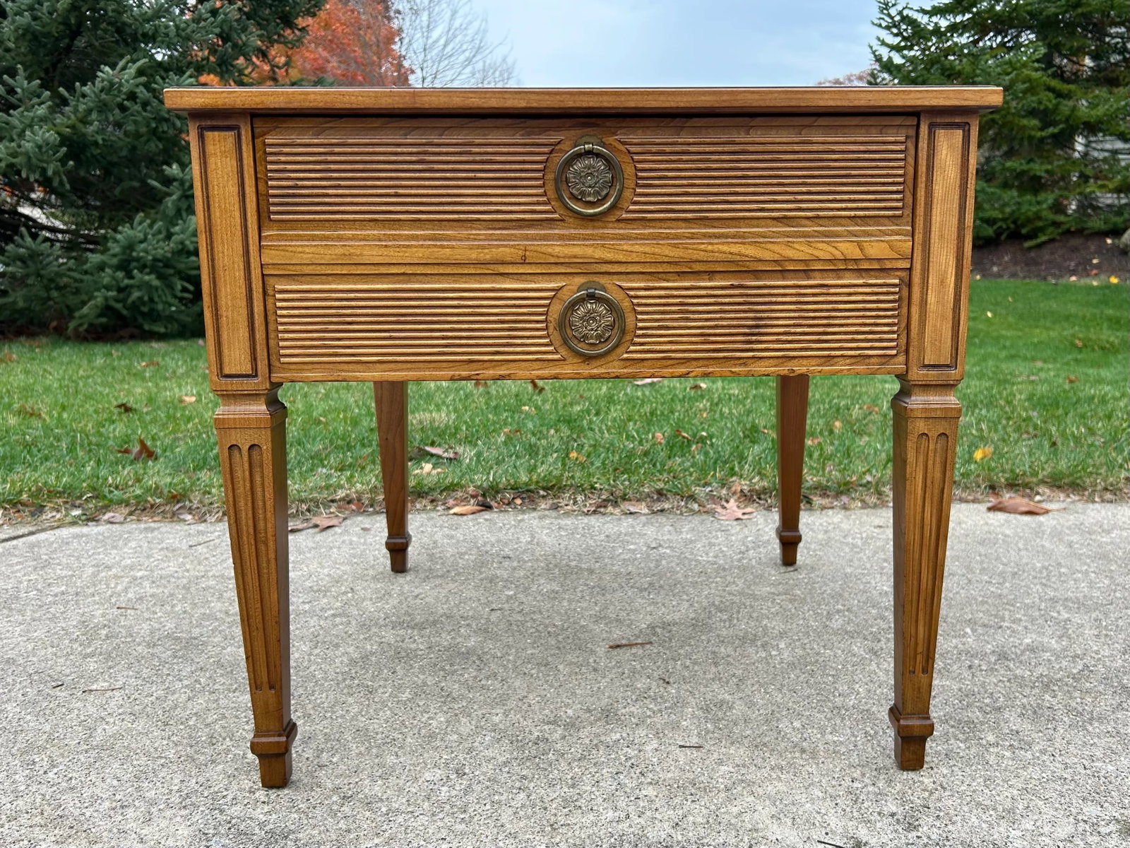 1970s Henredon Mid Century Banded Walnut and Brass Side Table - 3