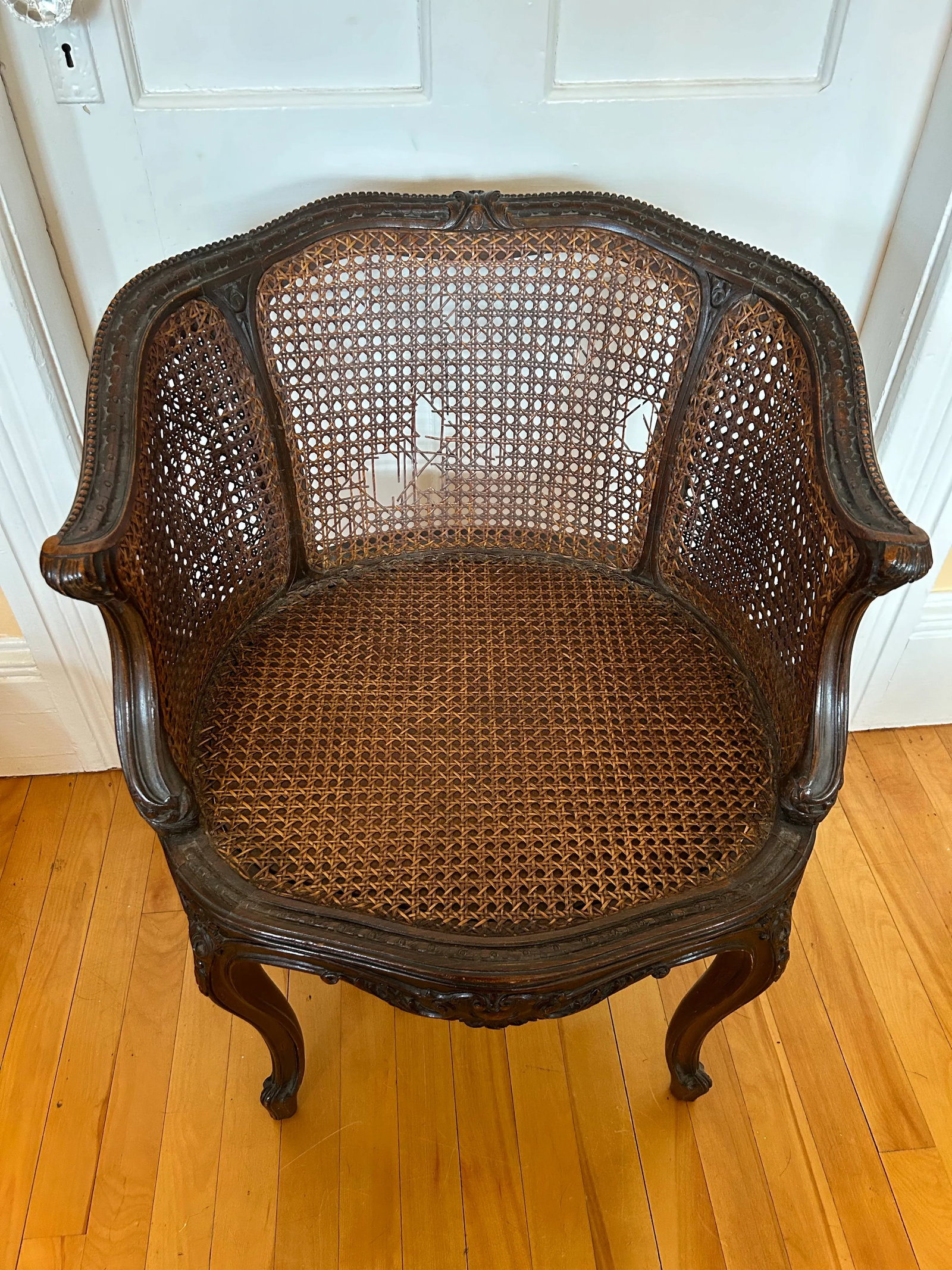 Mid 18th Century Antique Louis XV Armchair - 2