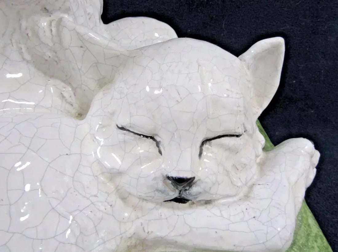 Huge Vintage Sculpture Italian Terra Cotta Two Cats on a Pillow - 3