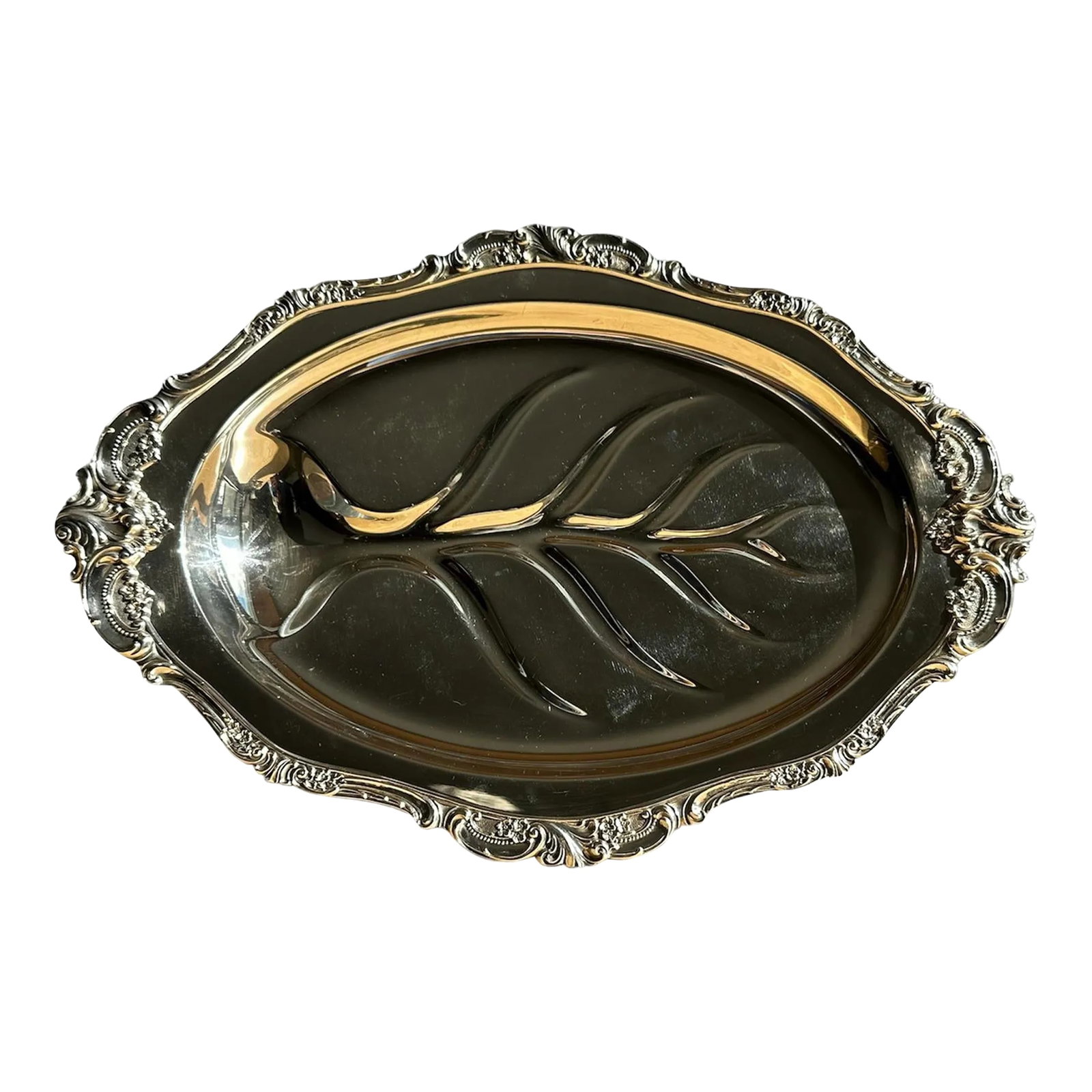 1940s Baroque Wallace Silver-Plate Serving Meat Platter: Design first produced in 1941 by by William S. Warren to celebrate the art of the Baroque period. Baroque by Wallace Silver #259 Silver-plate. Traditionally a meat serving tray as the designed tree or