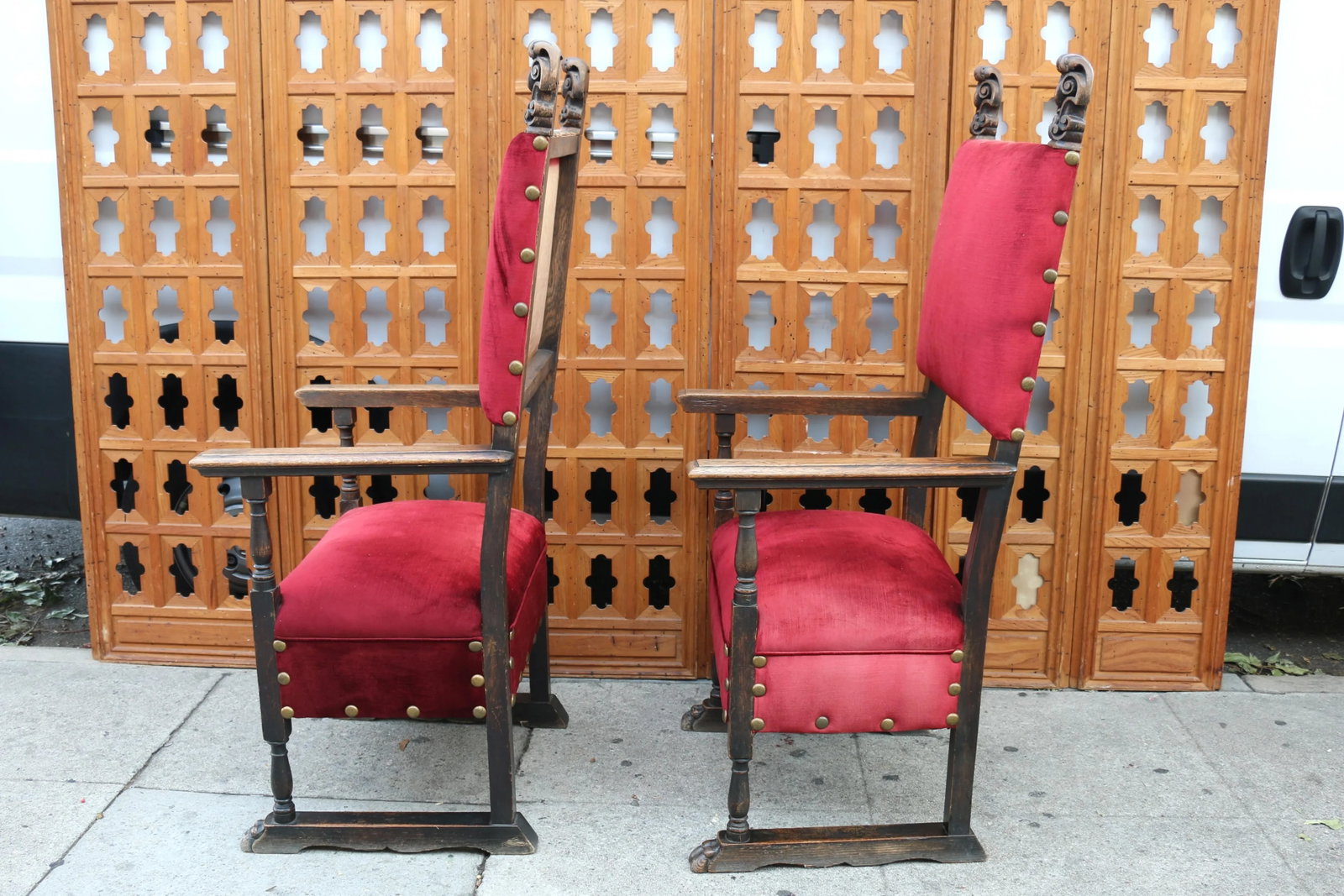 Antique Pair of Italian Carved Wood Throne Chairs - 3