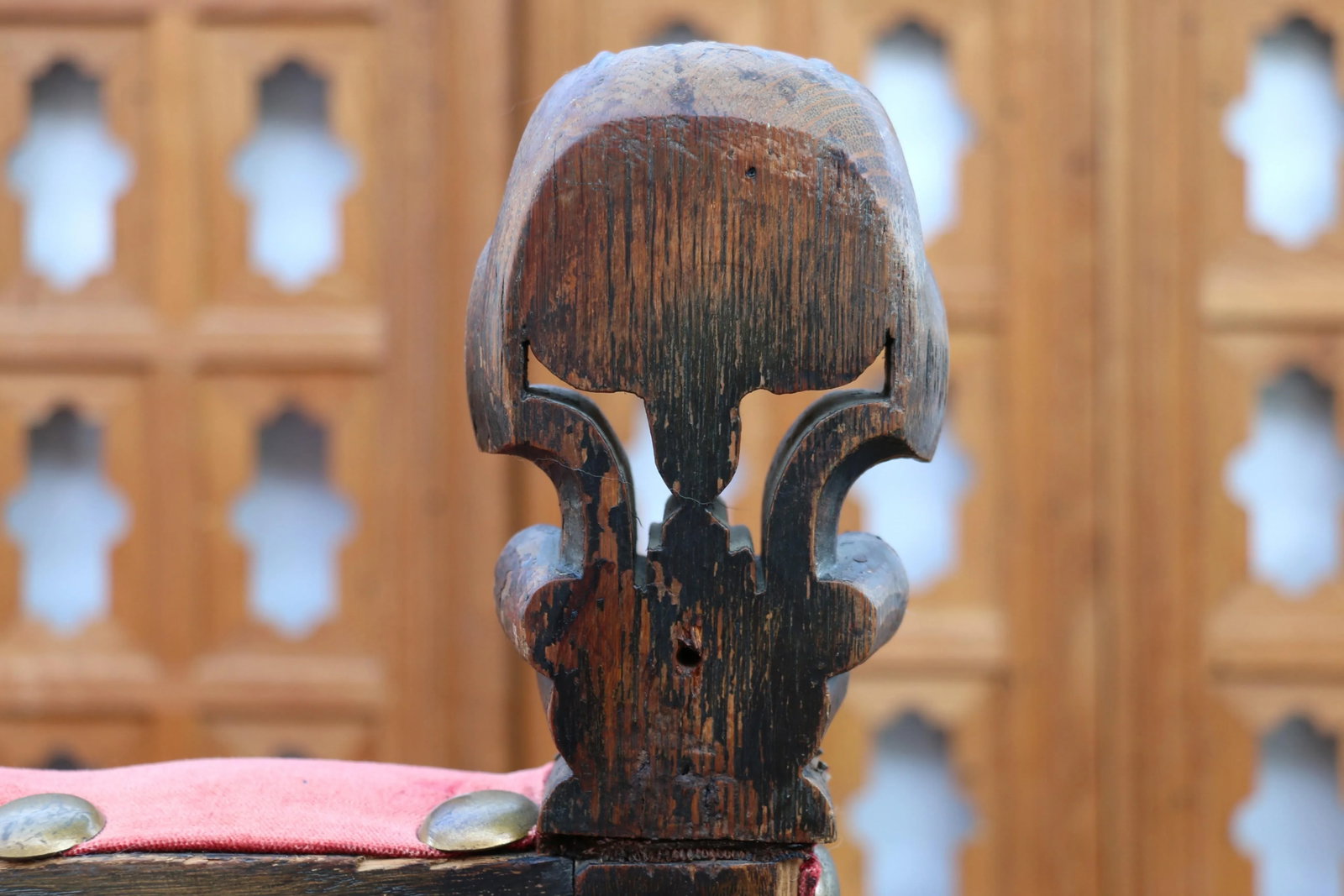 Antique Pair of Italian Carved Wood Throne Chairs - 8