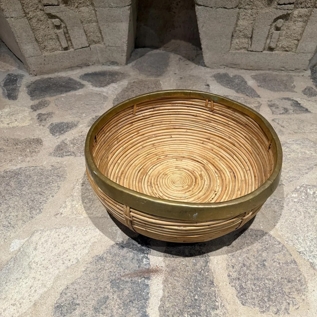 Mid-Century Modern Rattan and Brass Centerpiece Bowl, Italy, 1960s - 5