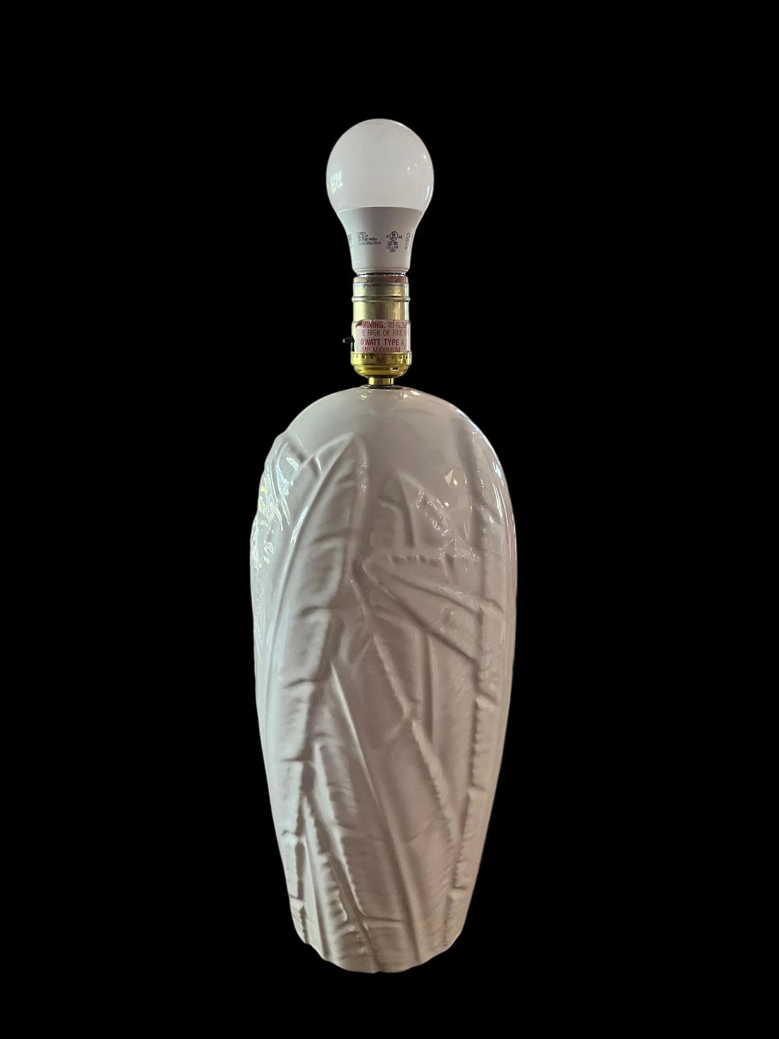 1970's Palm Beach Style White Ceramic Table Lamp - 6