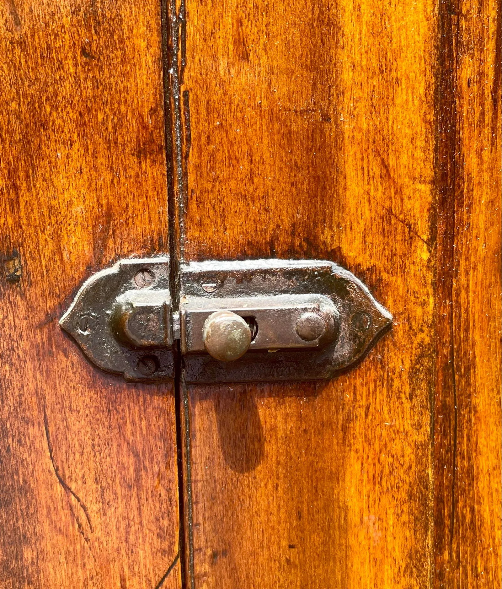 19th-Century Amish Blind Door Pine Corner Cupboard - 11