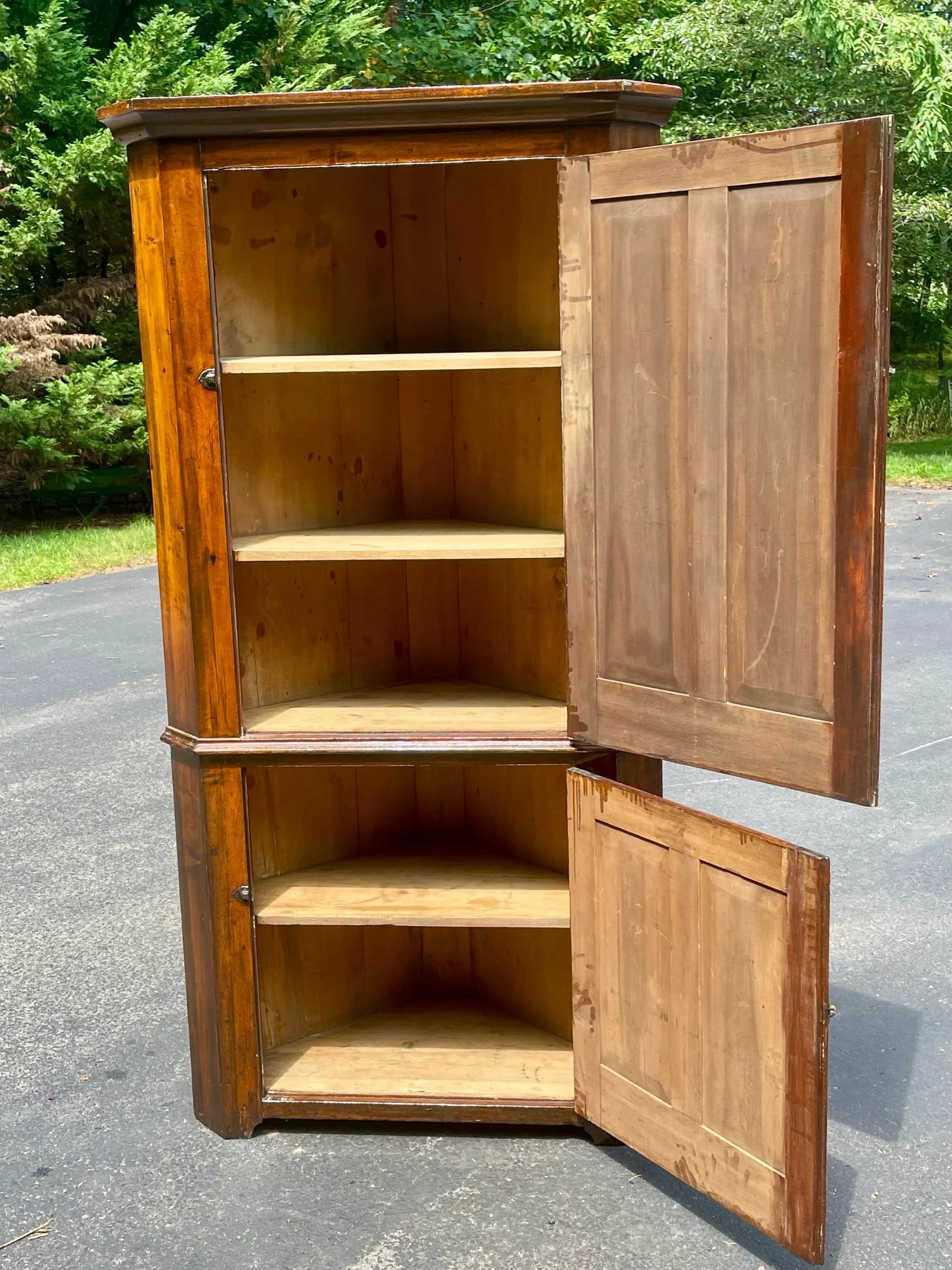 19th-Century Amish Blind Door Pine Corner Cupboard - 6