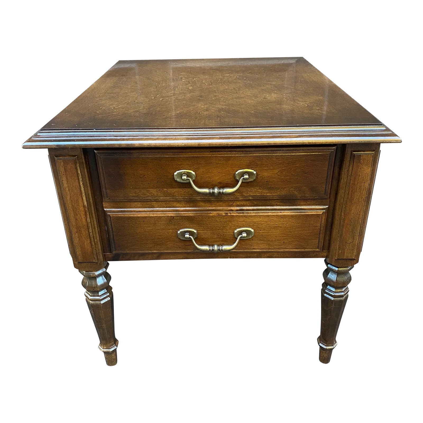 Late 20th Century Ethan Allen Georgian Court Side Table: Item: Ethan Allen Georgian Court Side Table Style: Georgian Table Shape: Rectangle Brand: Ethan Allen Country of Origin: United States Dimensions: 23''W * 27''D * 22''H Materials: Wood Color: Brown Mo